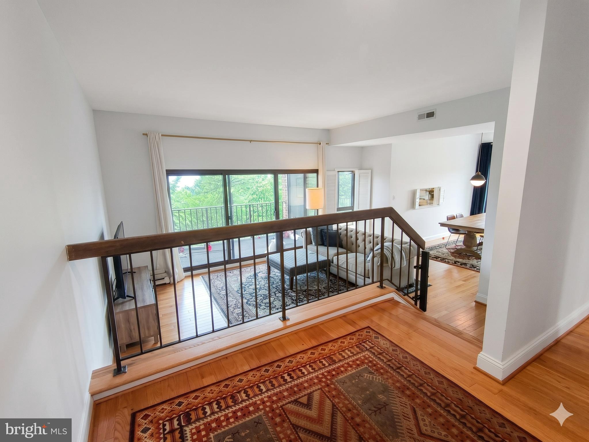 110 ROBERTS LANE 401