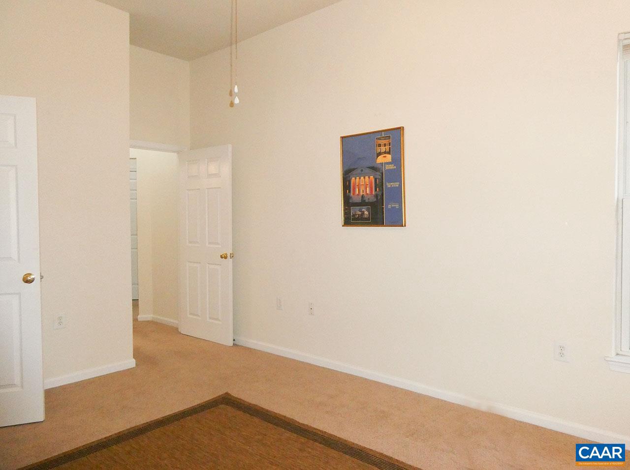 CARRIAGE HILL - Residential