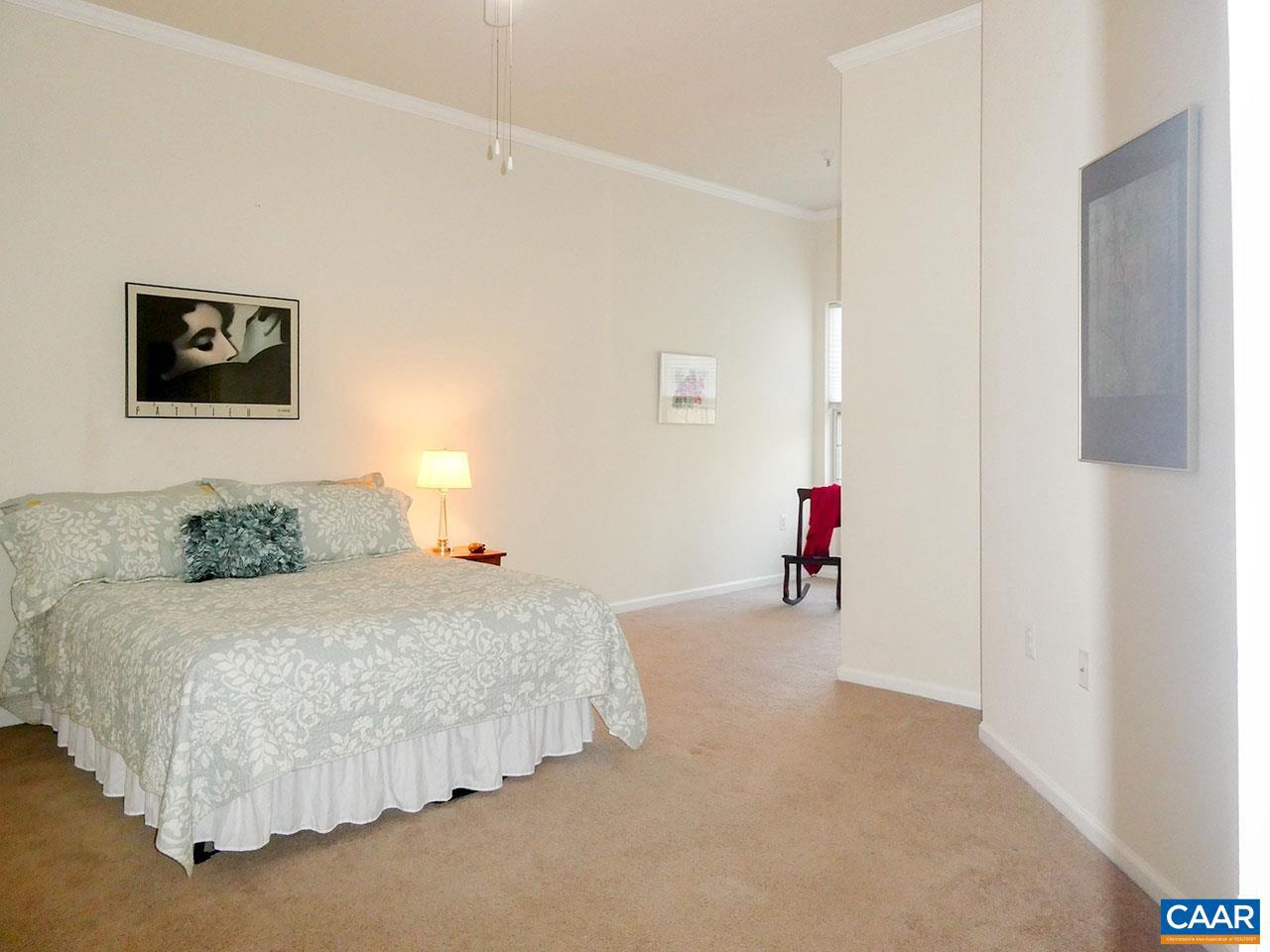 CARRIAGE HILL - Residential