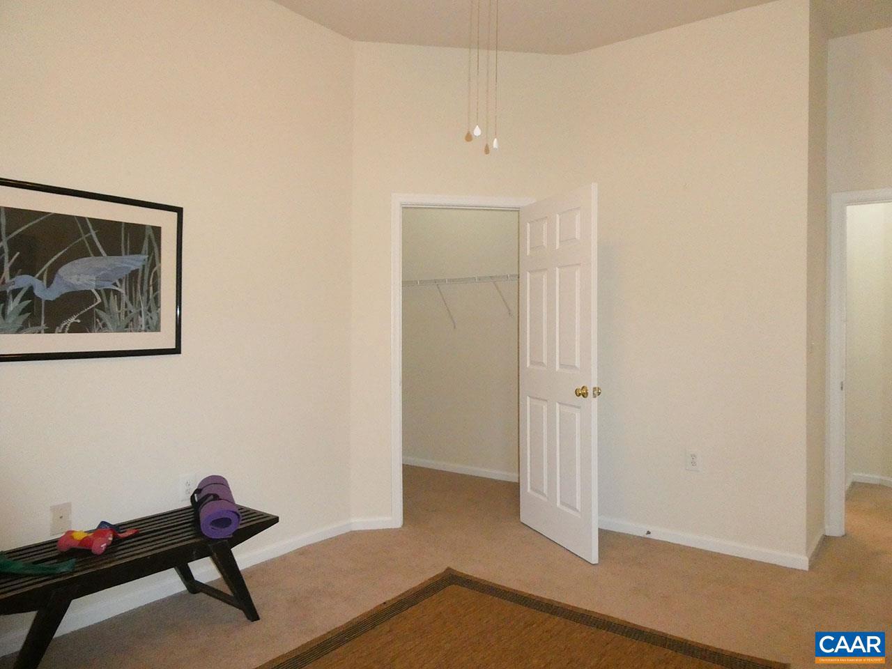 CARRIAGE HILL - Residential