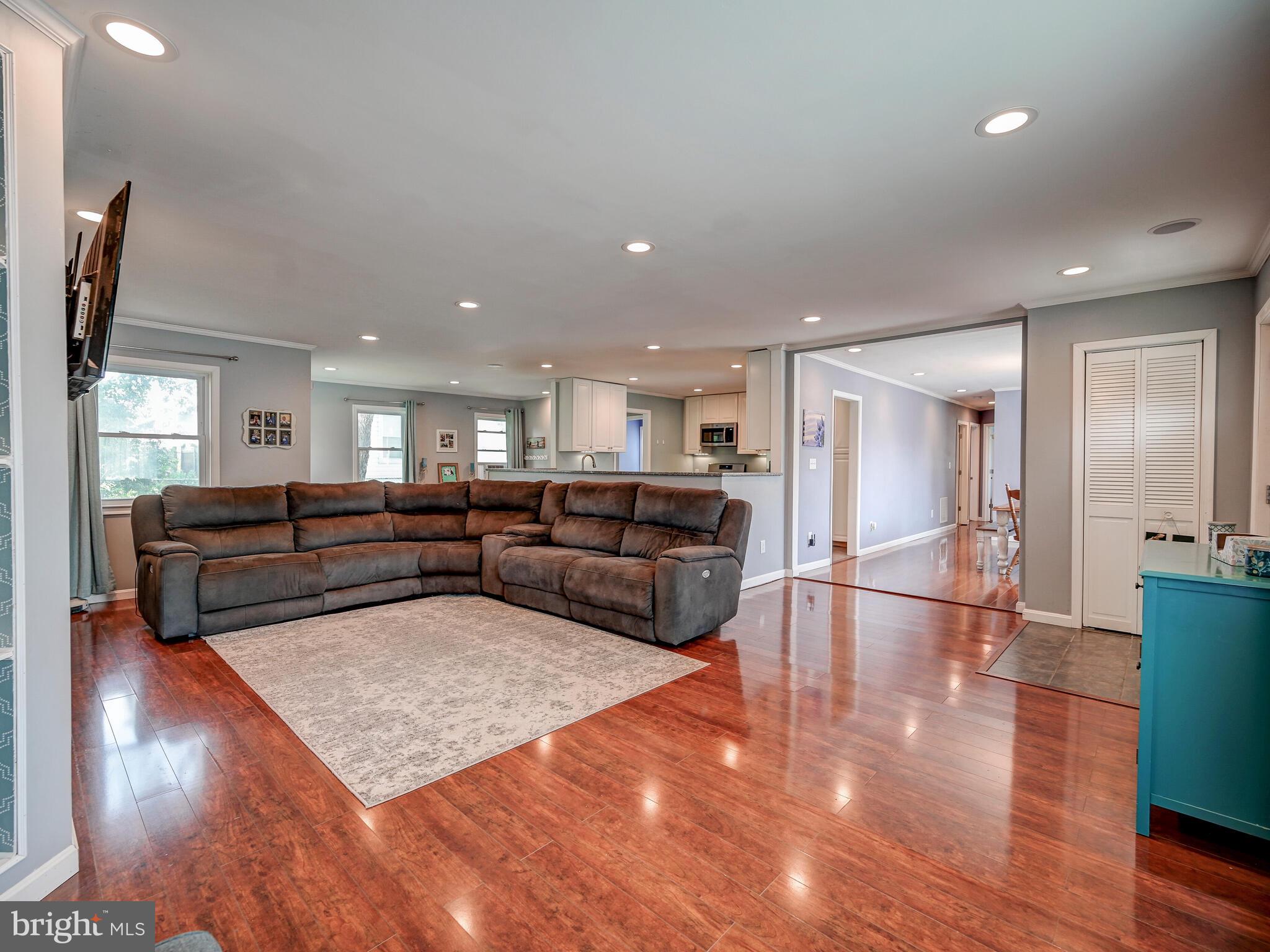 BUCKINGHAM VIEW - Residential