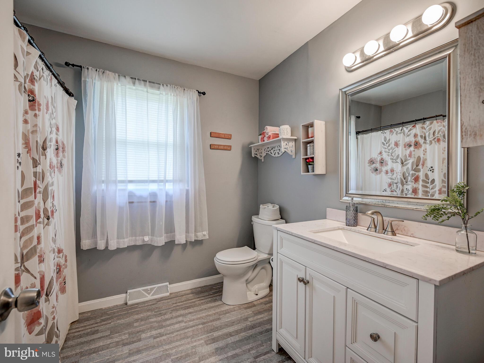 BUCKINGHAM VIEW - Residential