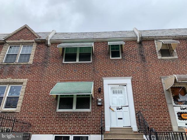 MAYFAIR - Residential Lease