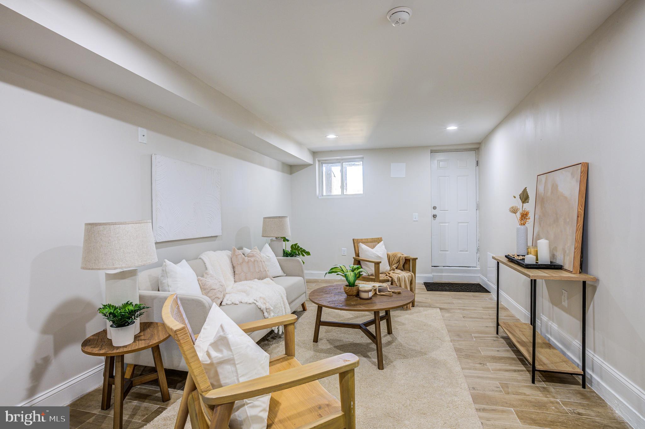 RESERVOIR HILL - Residential