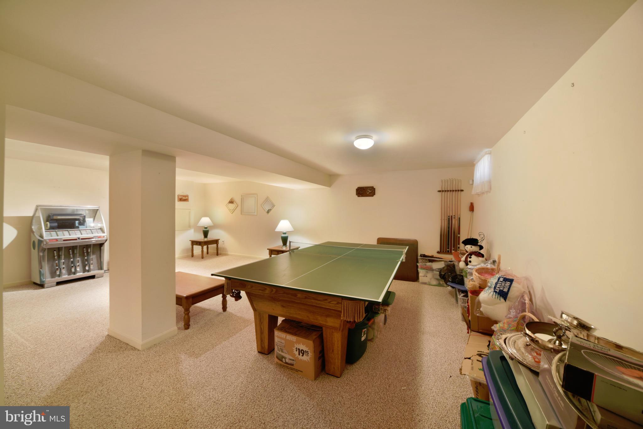 COUNTRY WALK - Residential