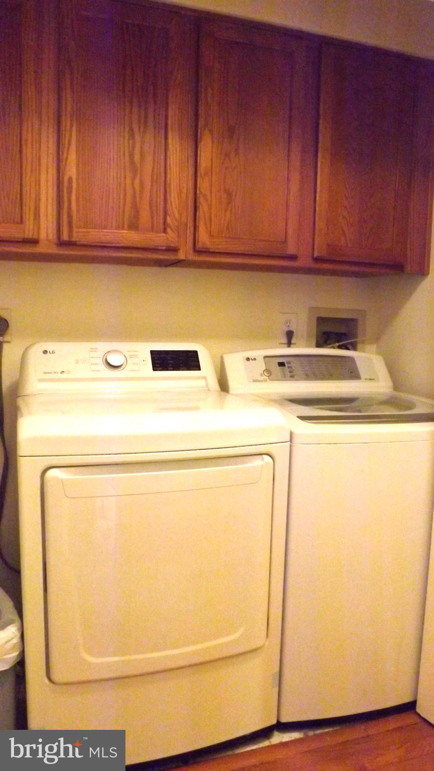 COUNTRY WALK - Residential