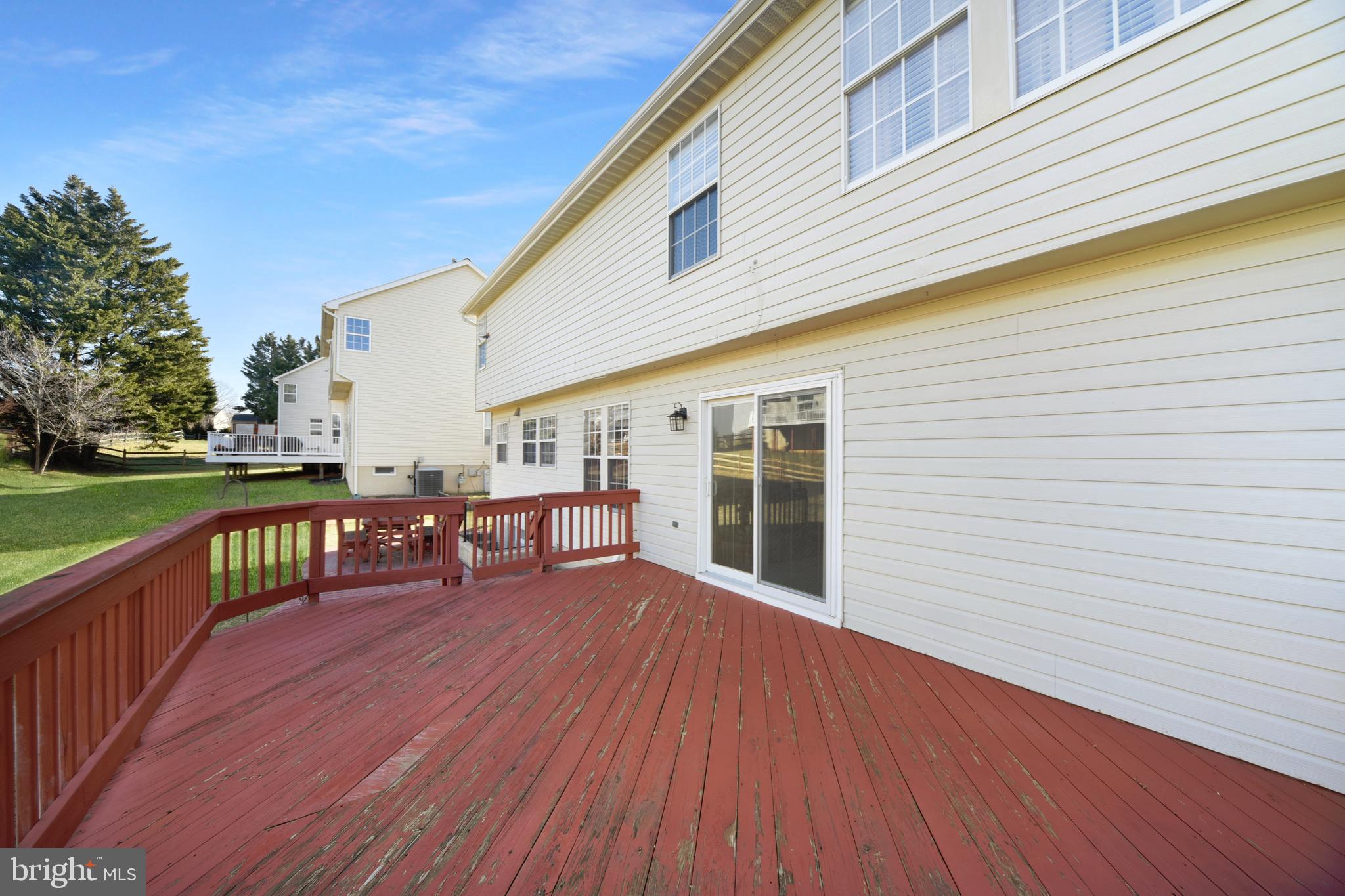 COUNTRY WALK - Residential