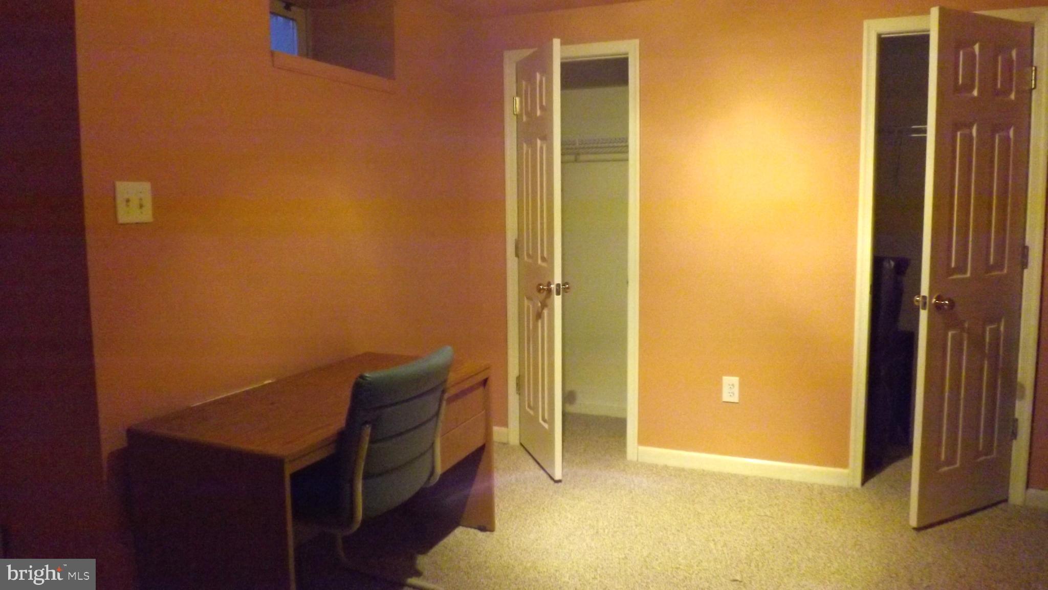 COUNTRY WALK - Residential