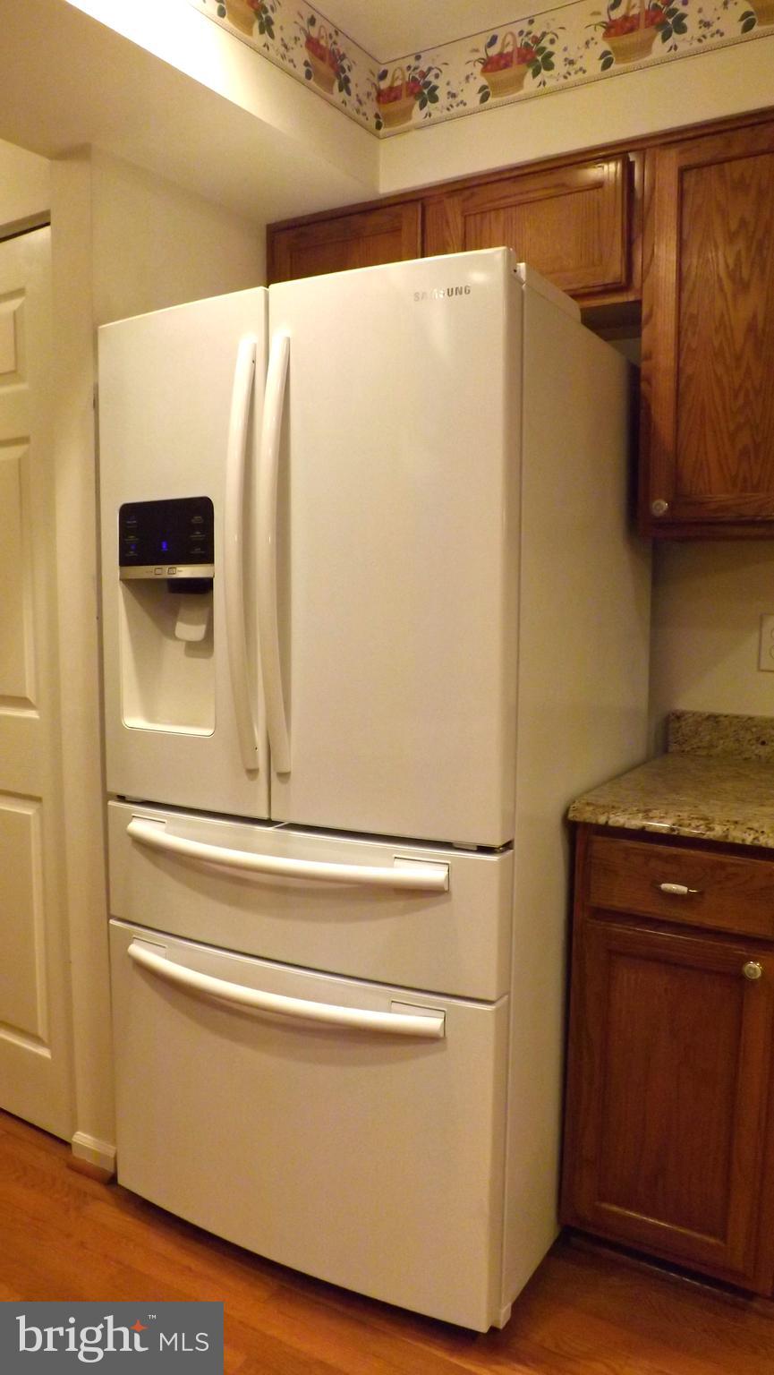 COUNTRY WALK - Residential