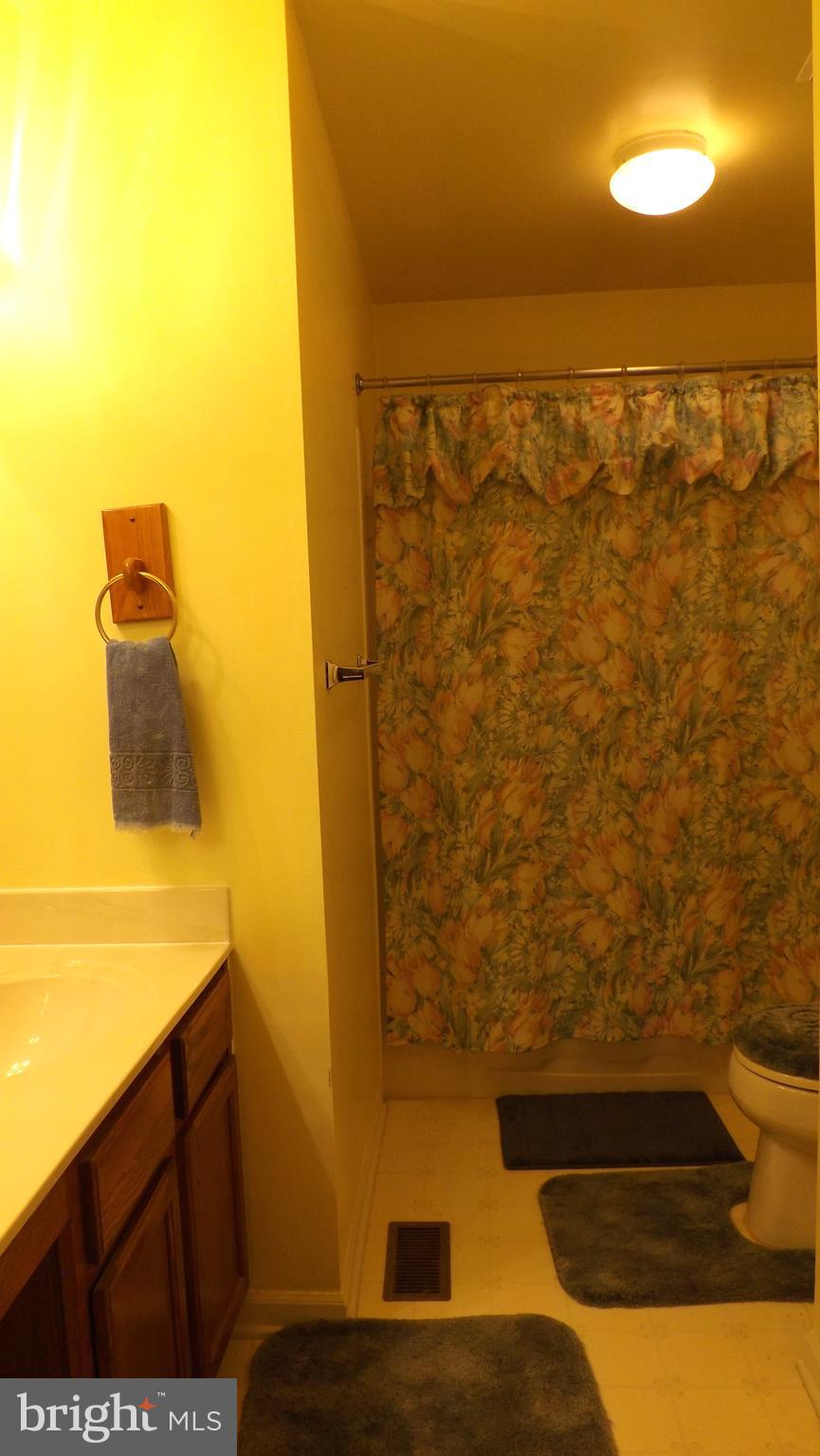 COUNTRY WALK - Residential