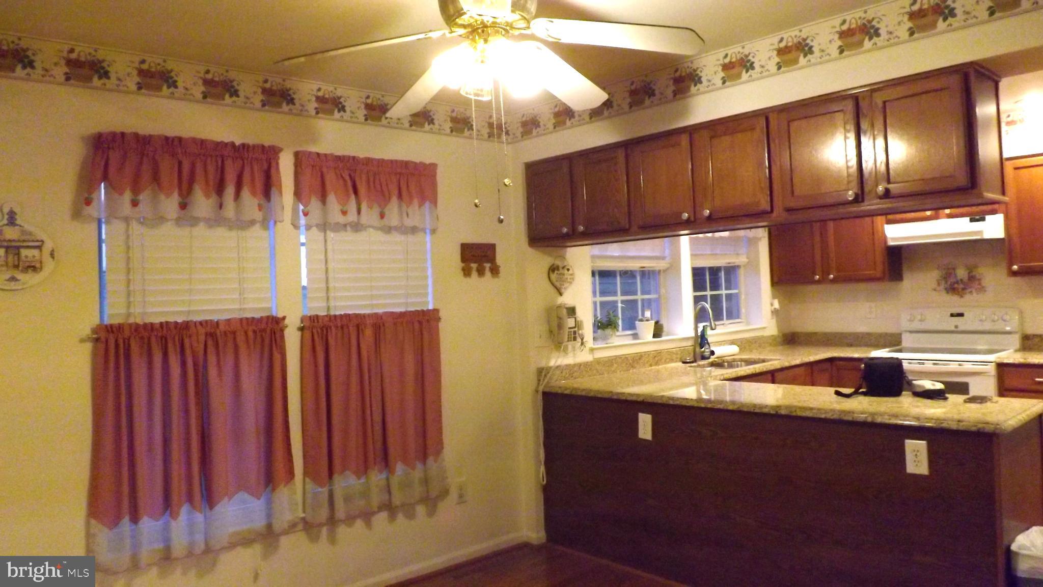 COUNTRY WALK - Residential