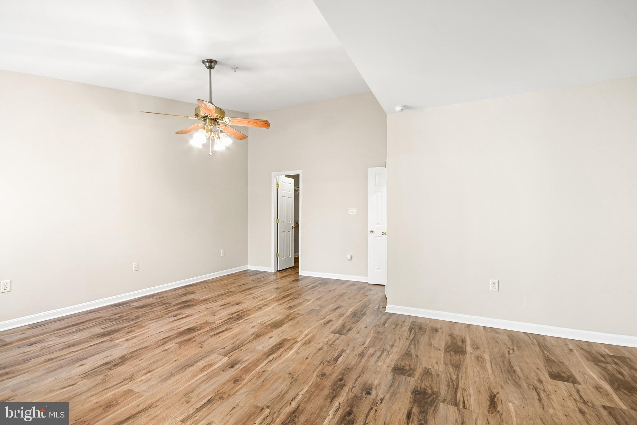 MAIN FARM - Residential