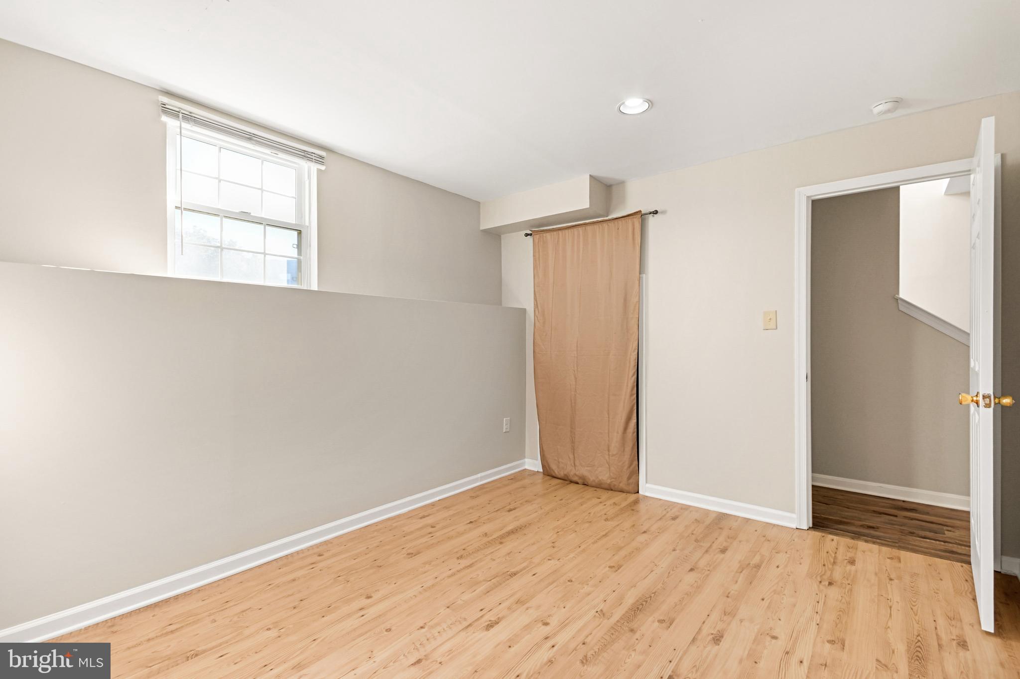 MAIN FARM - Residential