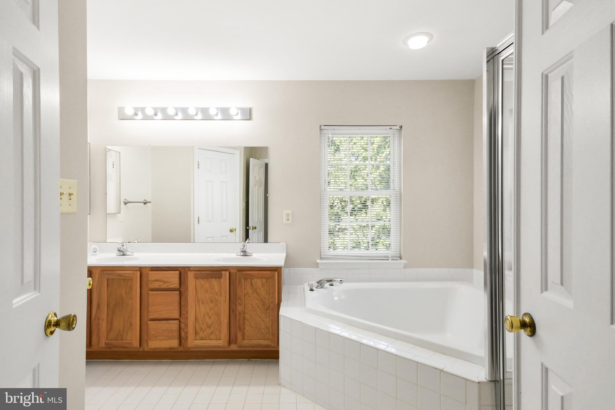 MAIN FARM - Residential