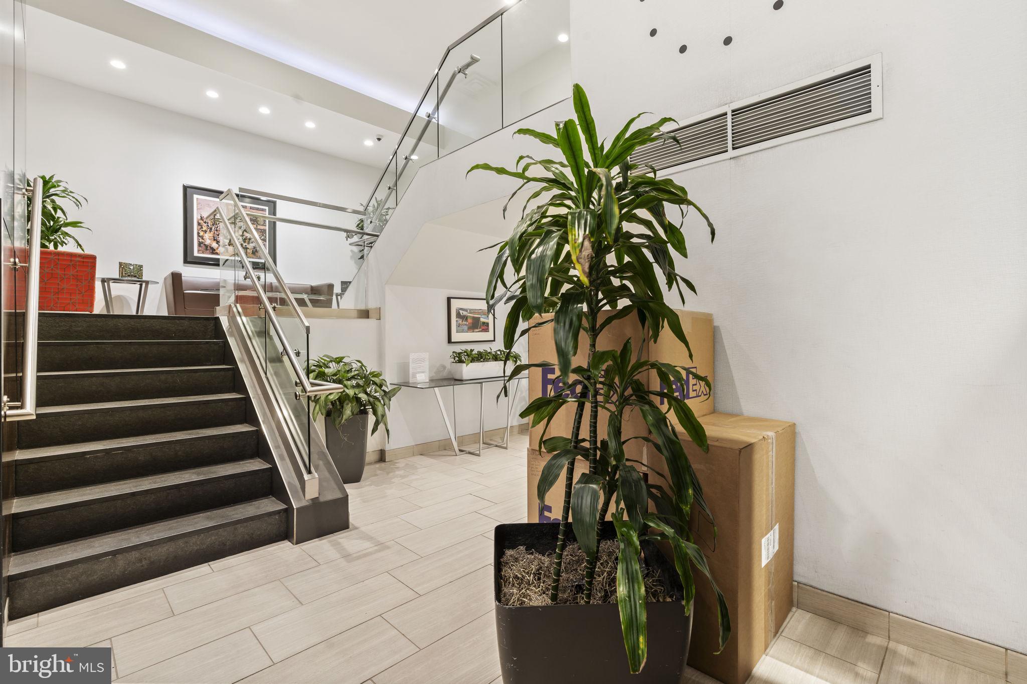 AVENUE OF THE ARTS - Residential