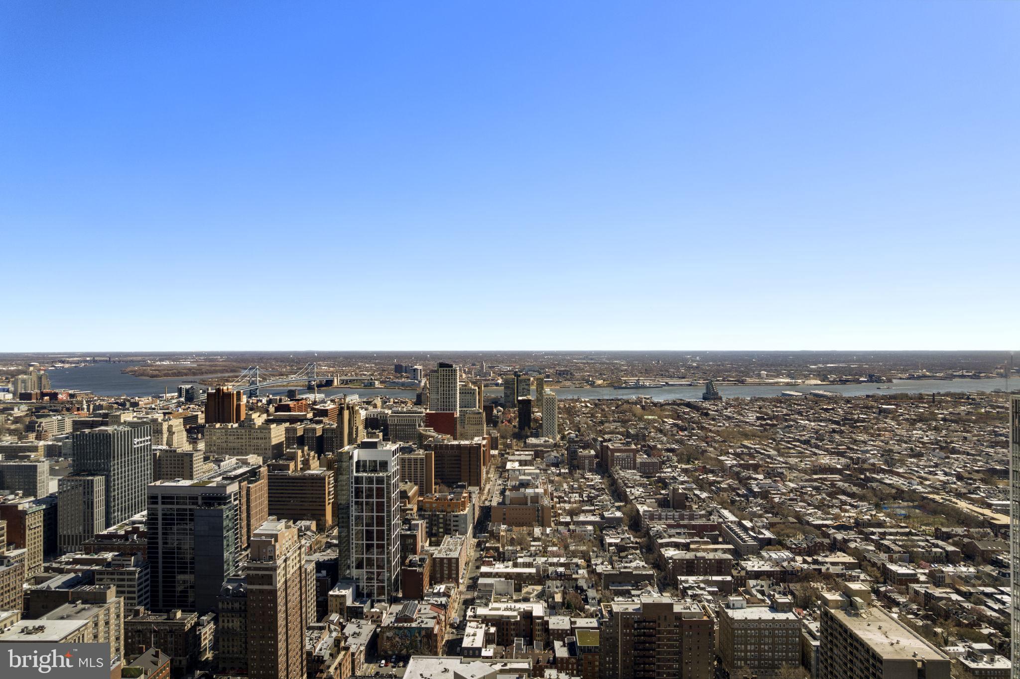 AVENUE OF THE ARTS - Residential