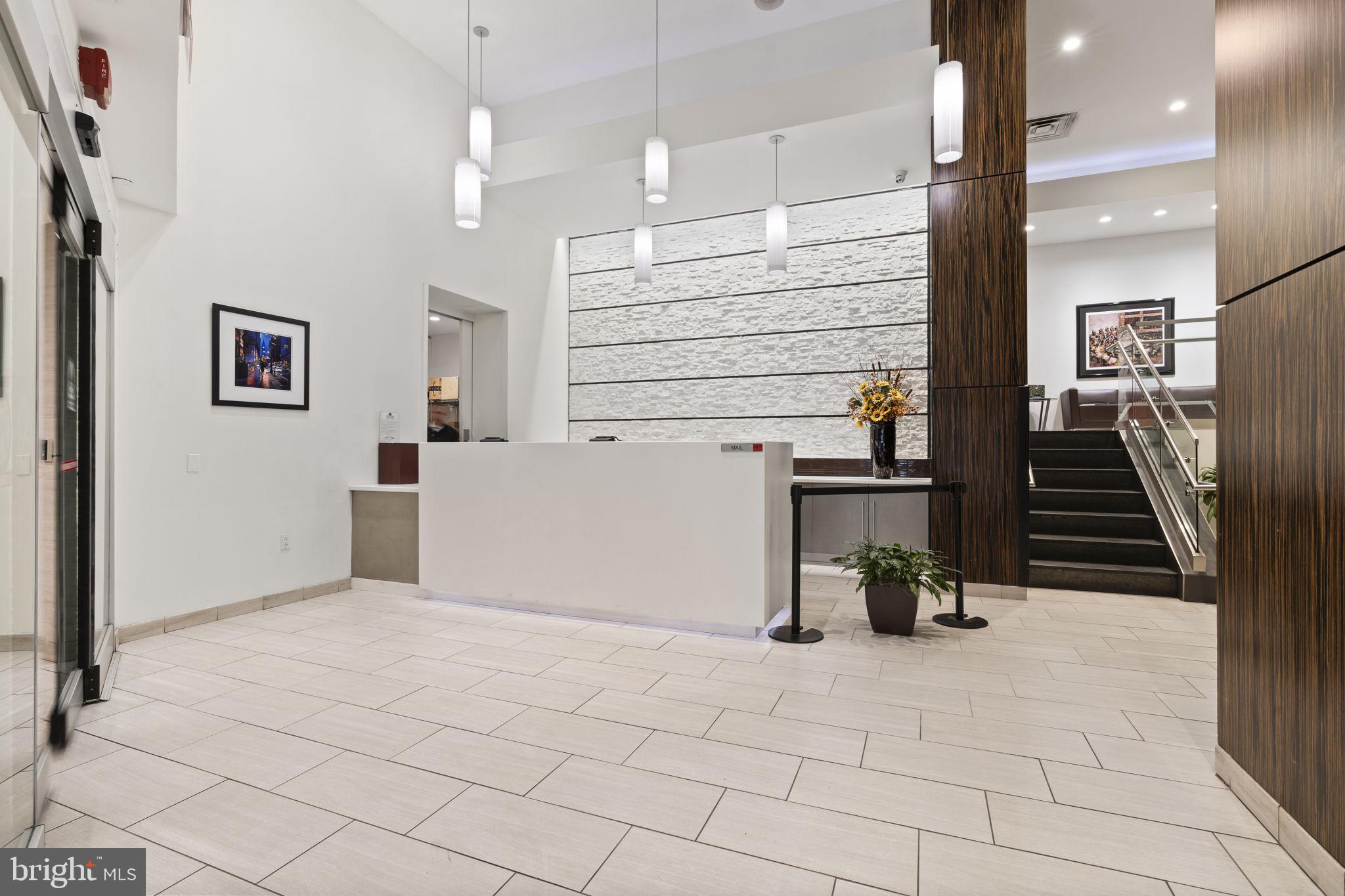 AVENUE OF THE ARTS - Residential