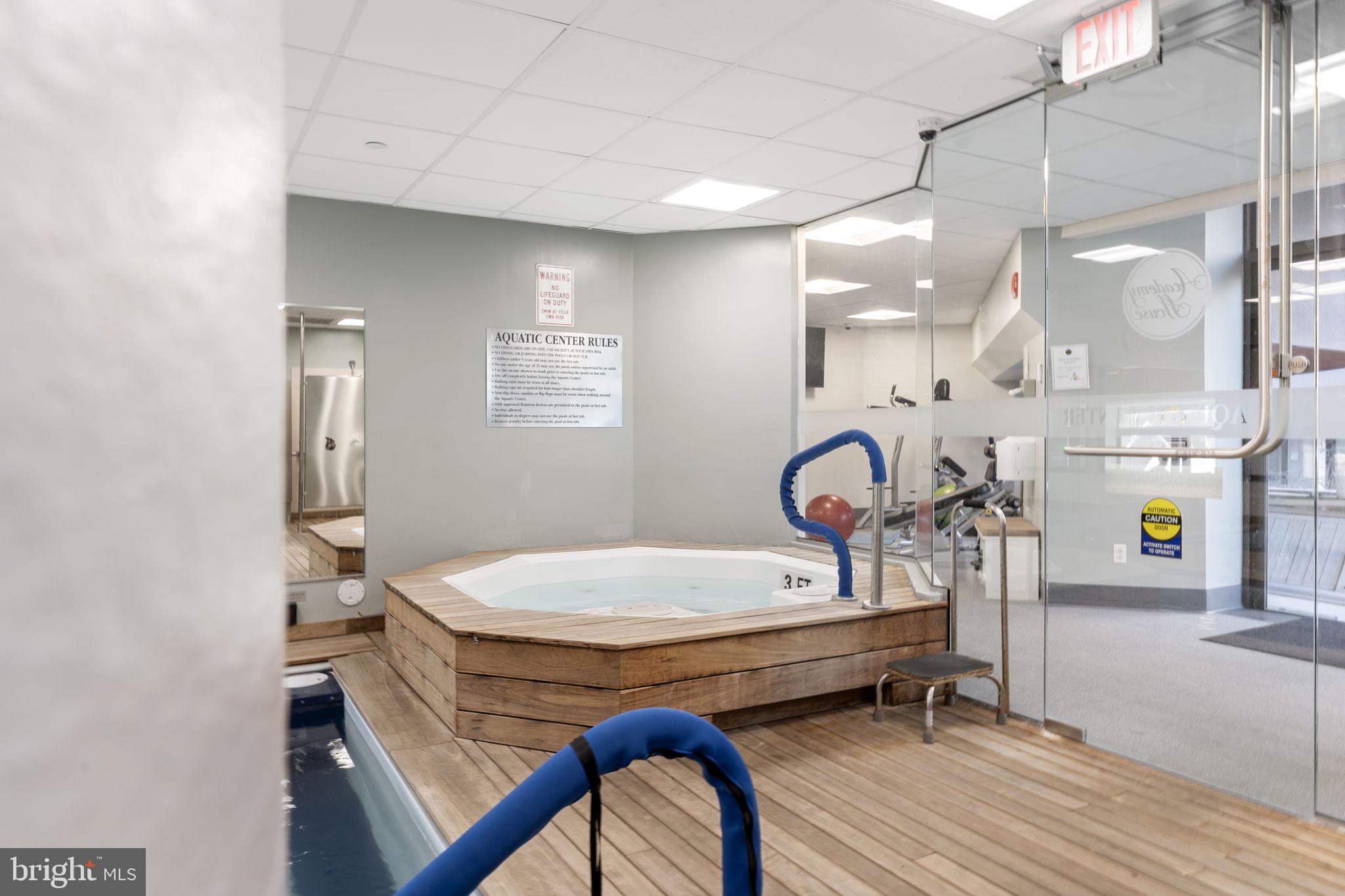 AVENUE OF THE ARTS - Residential