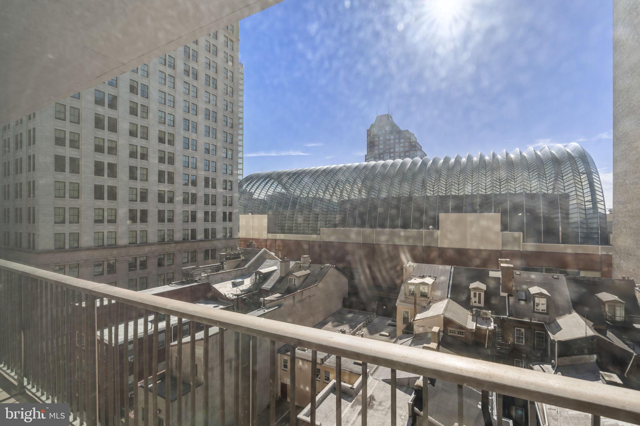 AVENUE OF THE ARTS - Residential