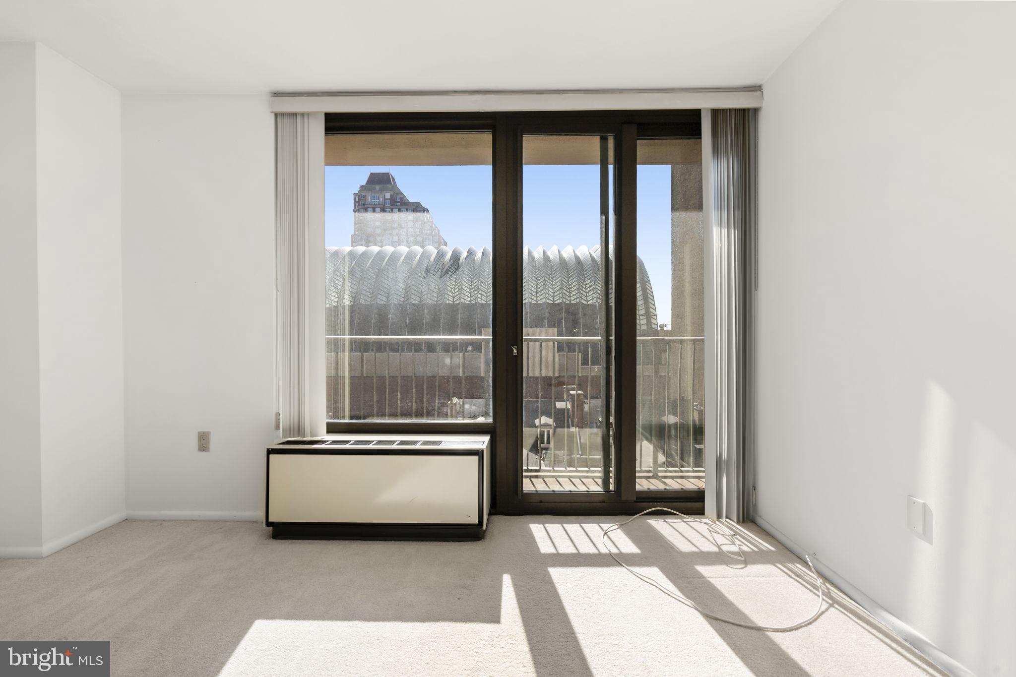 AVENUE OF THE ARTS - Residential