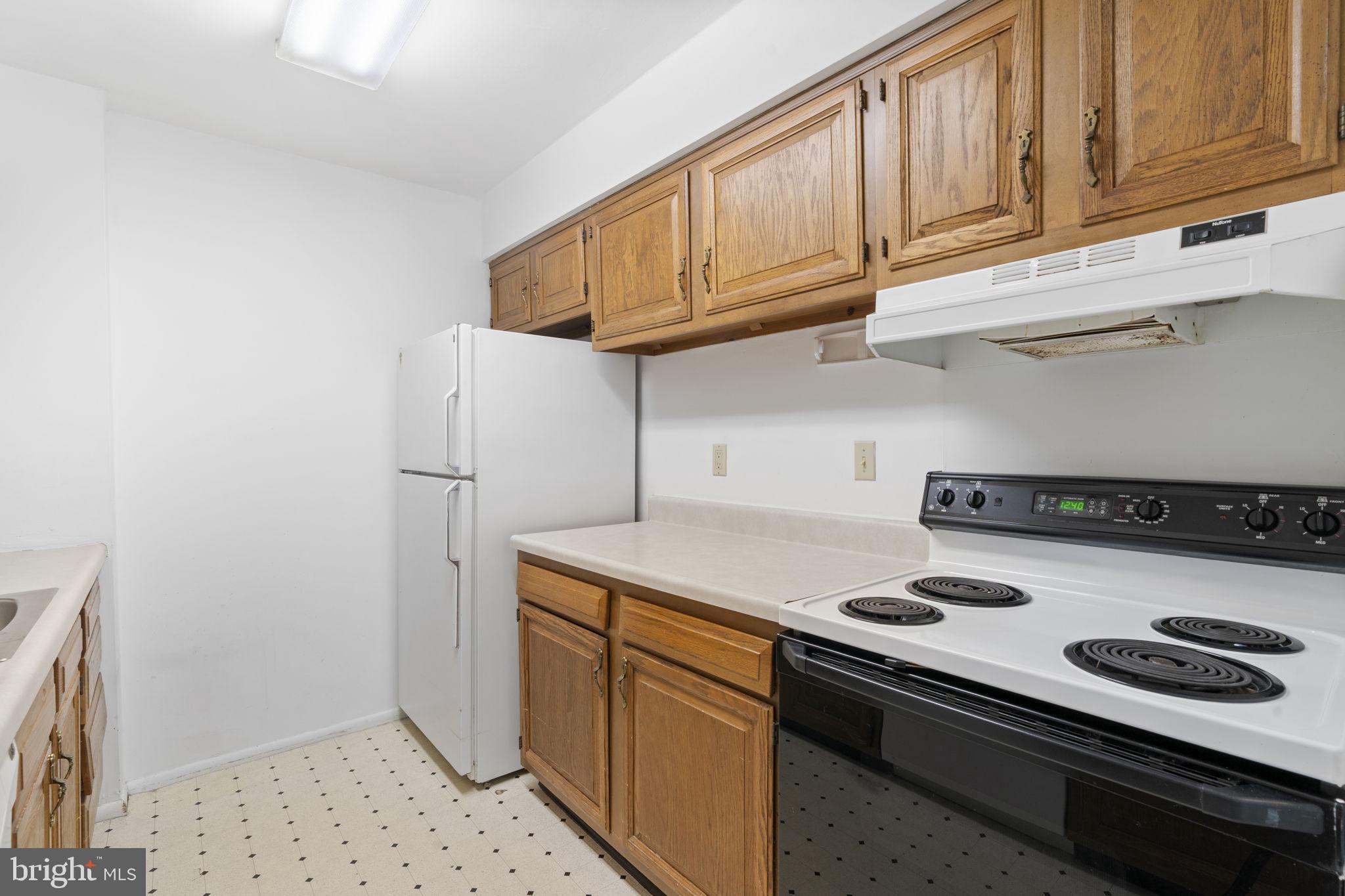 AVENUE OF THE ARTS - Residential