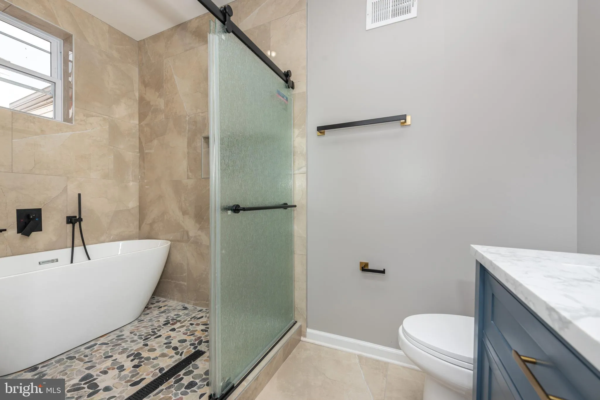 Baltimore, Maryland 21205, United States, 3 Bedrooms Bedrooms, ,3 BathroomsBathrooms,Residential,Pending,100605