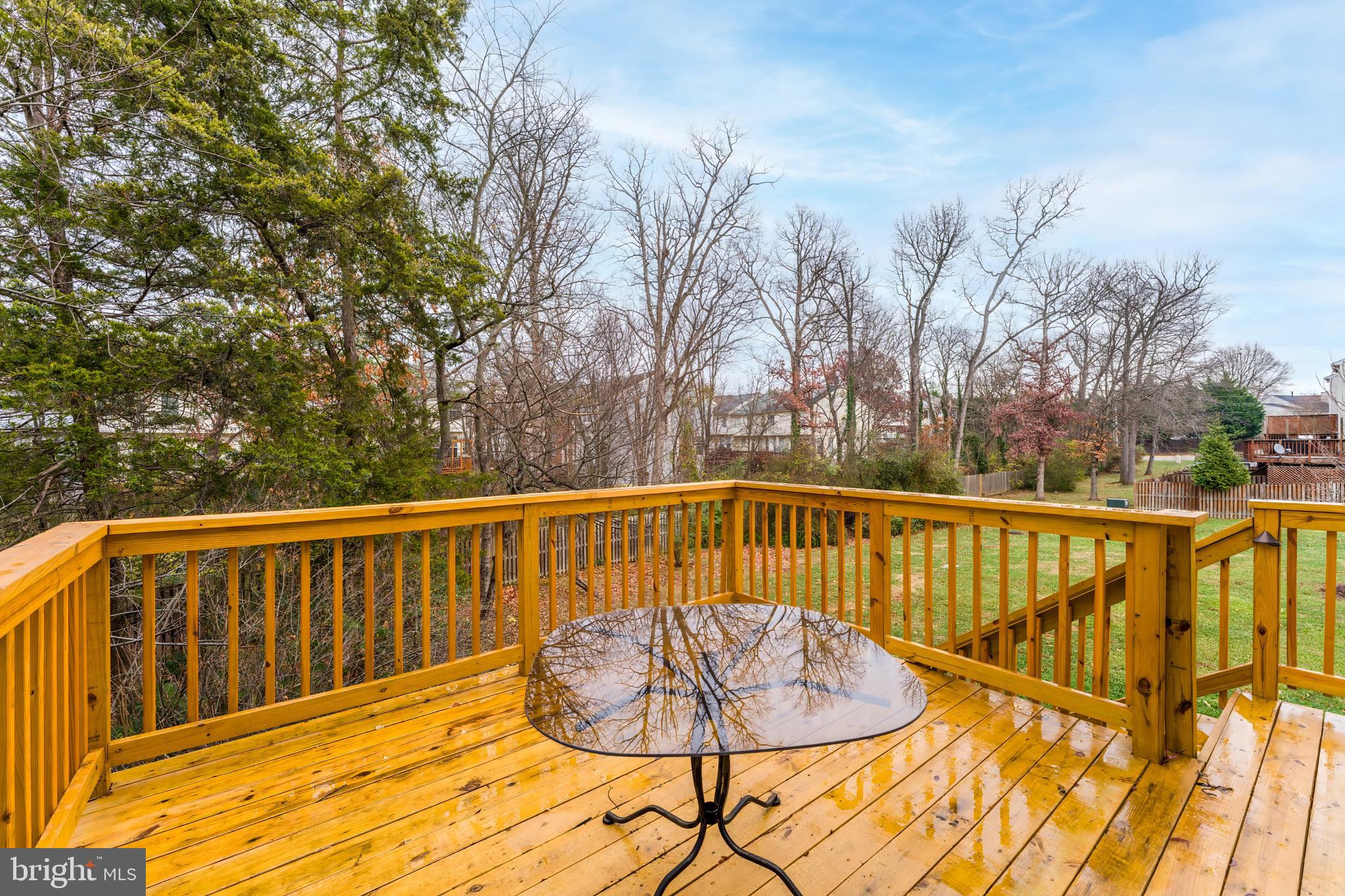 LONDON TOWN WEST - Residential Lease