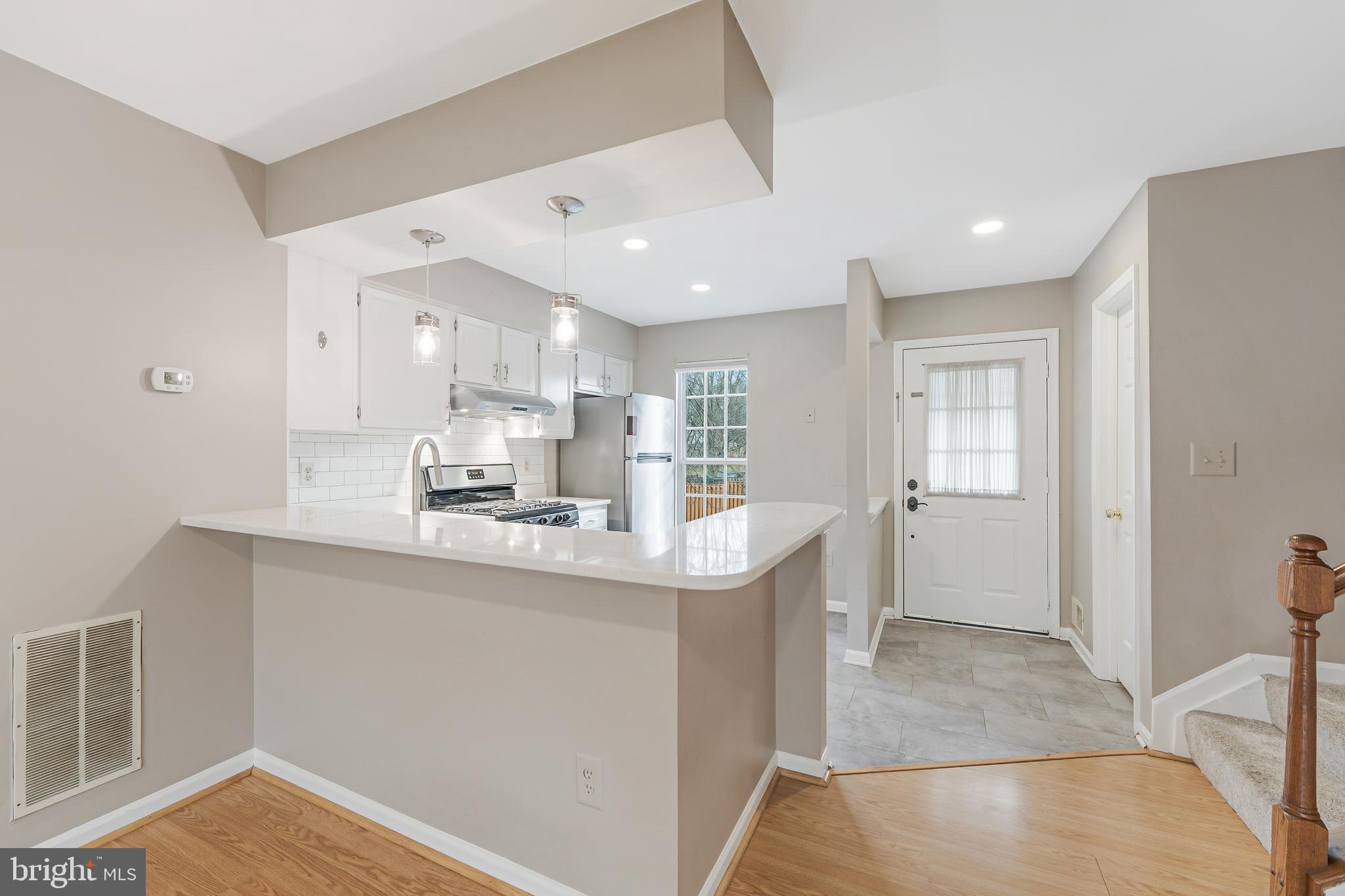 LONDON TOWN WEST - Residential Lease