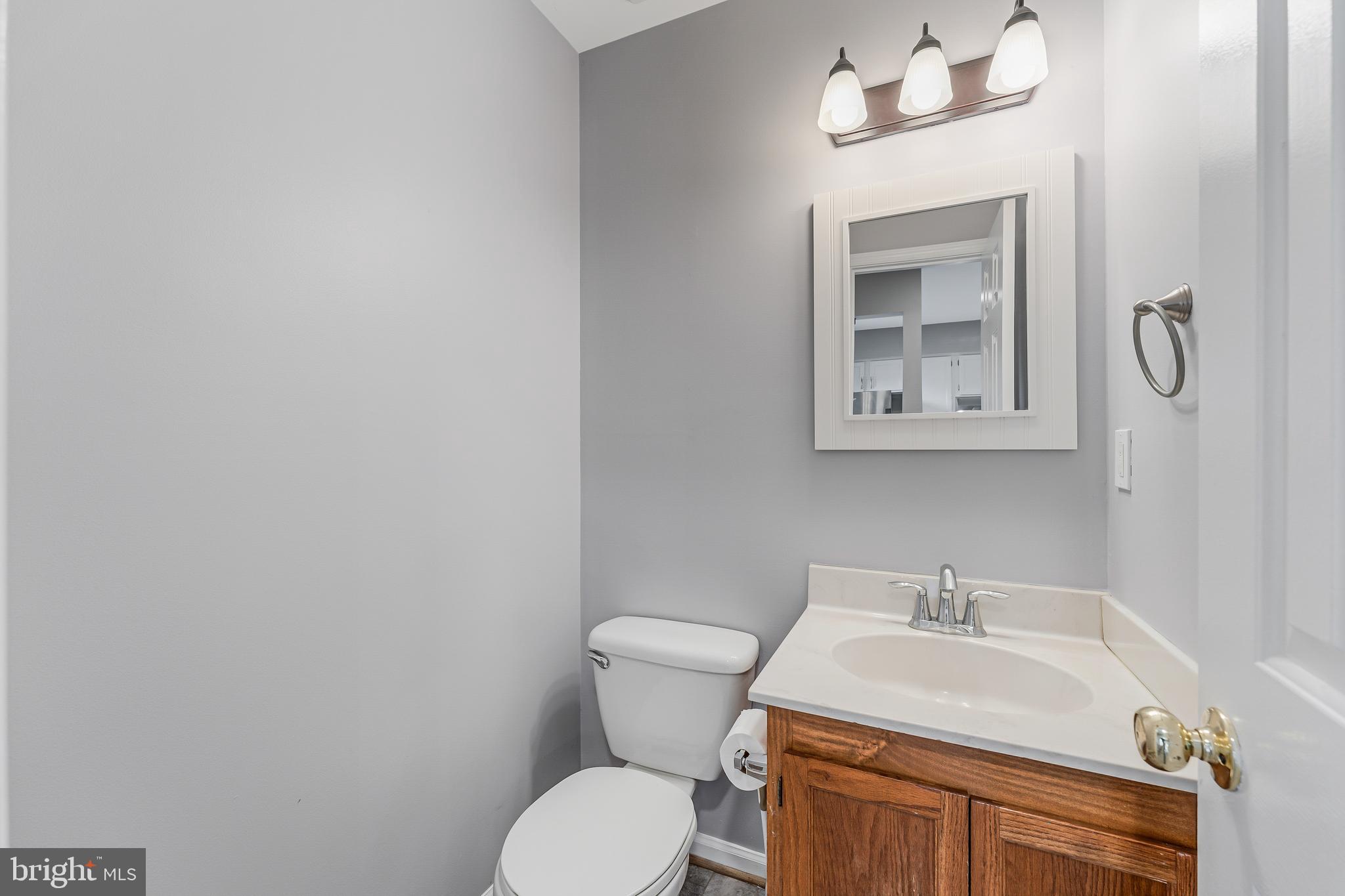 LONDON TOWN WEST - Residential Lease