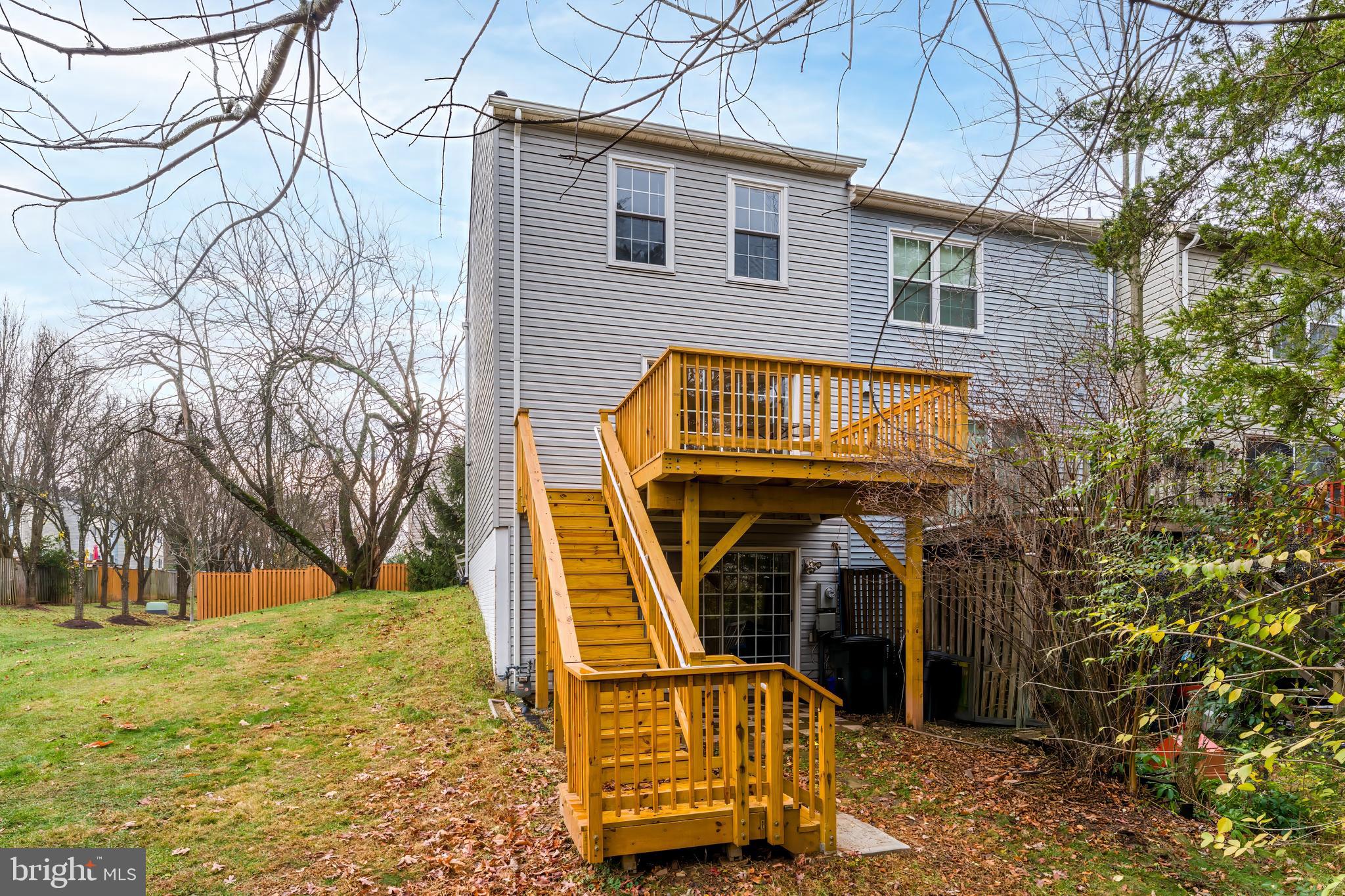 LONDON TOWN WEST - Residential Lease