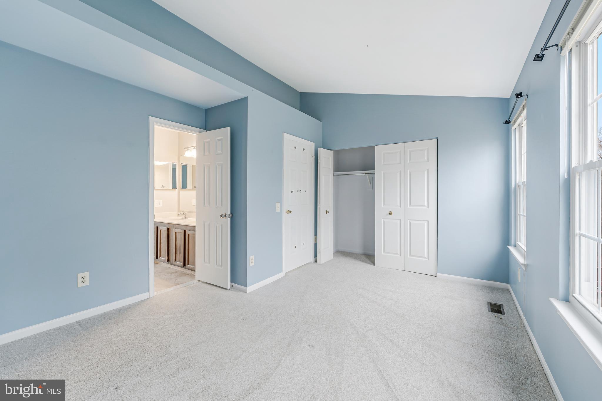 LONDON TOWN WEST - Residential Lease