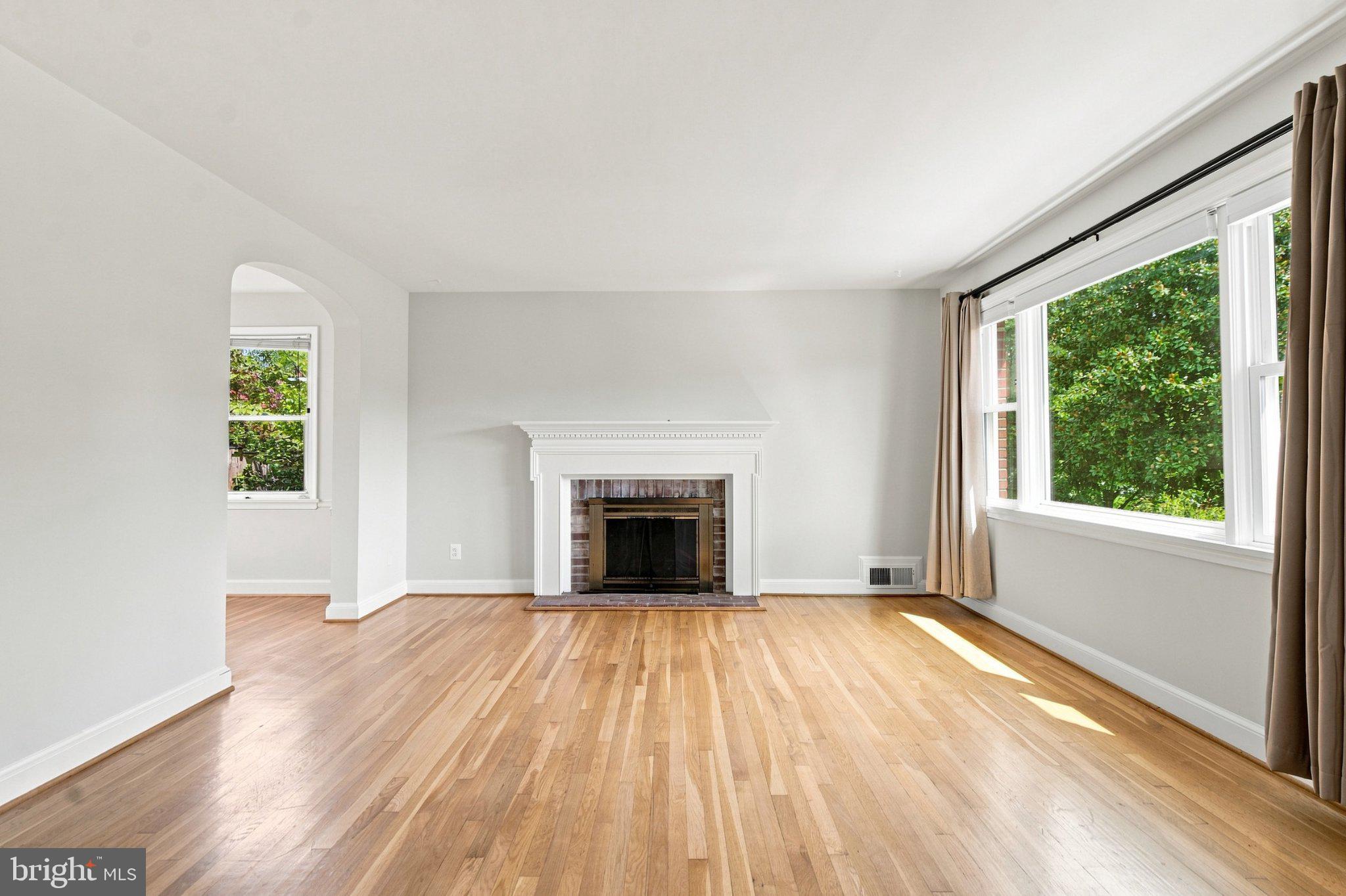 6106 CLEARBROOK DRIVE