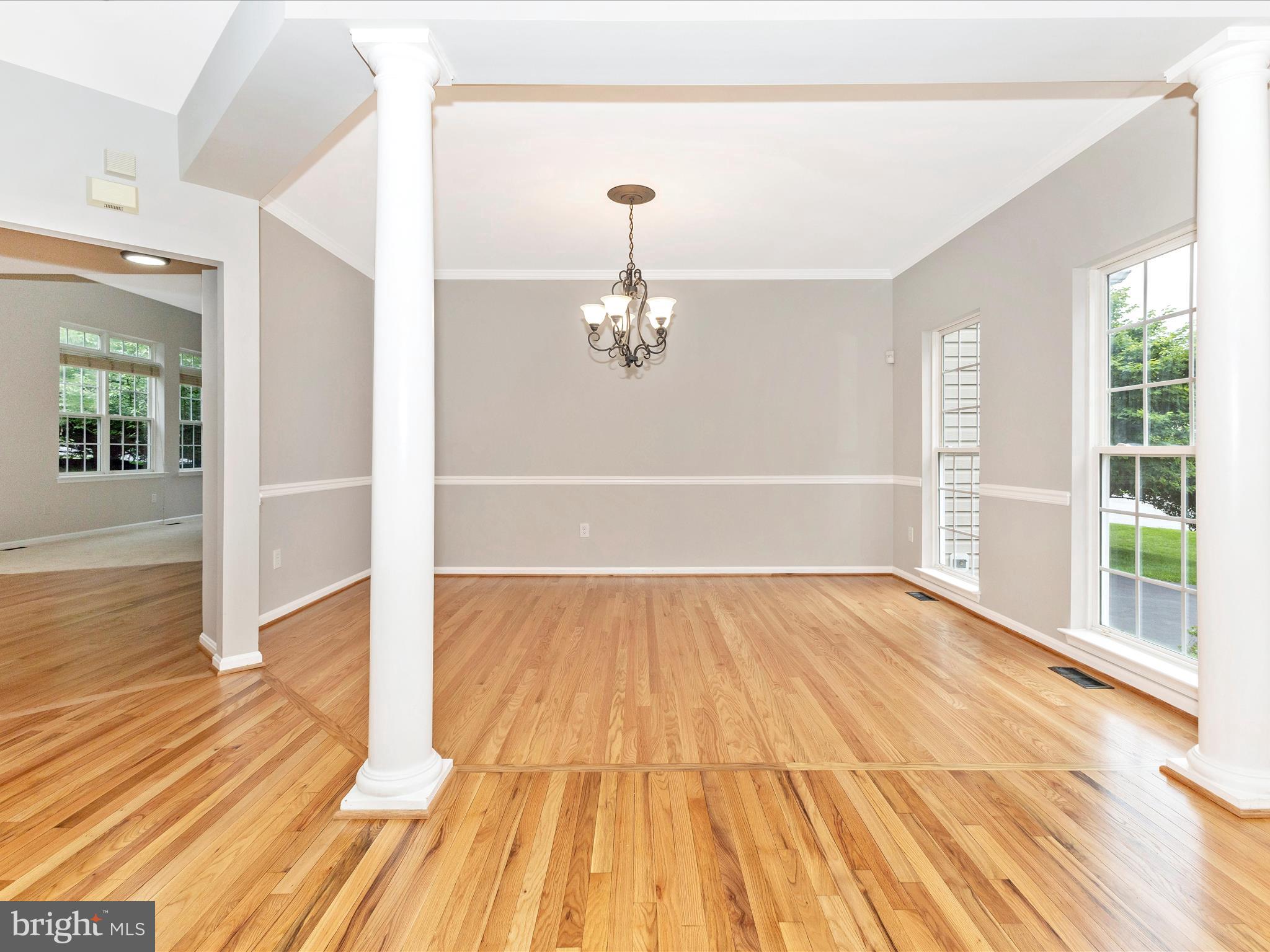 13206 MANOR SOUTH DRIVE