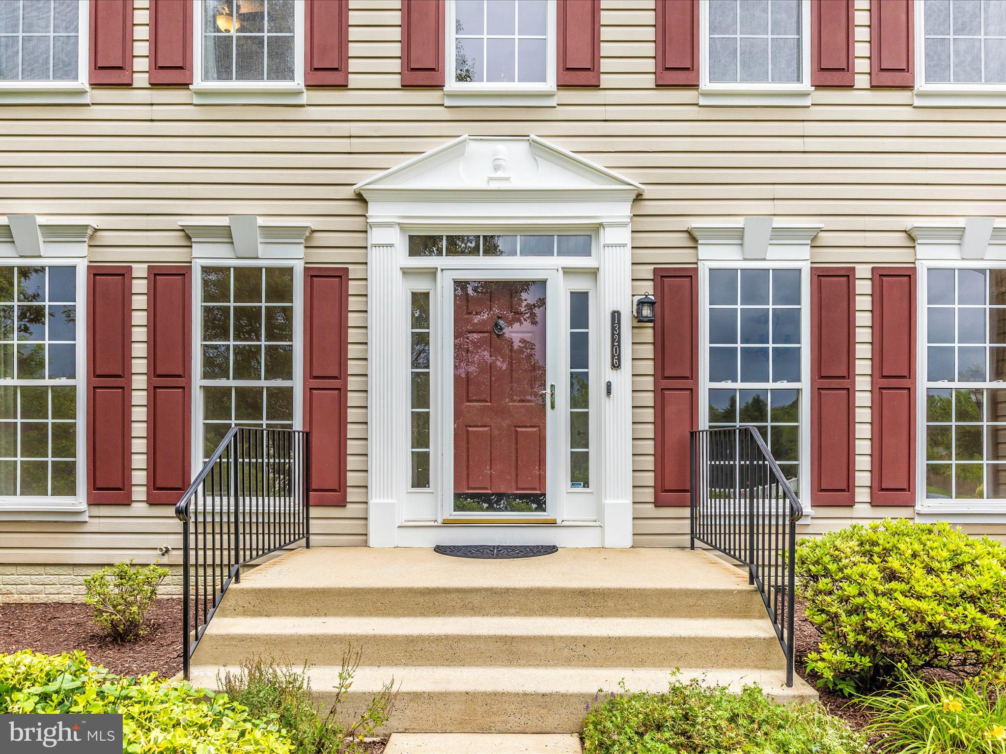 13206 MANOR SOUTH DRIVE