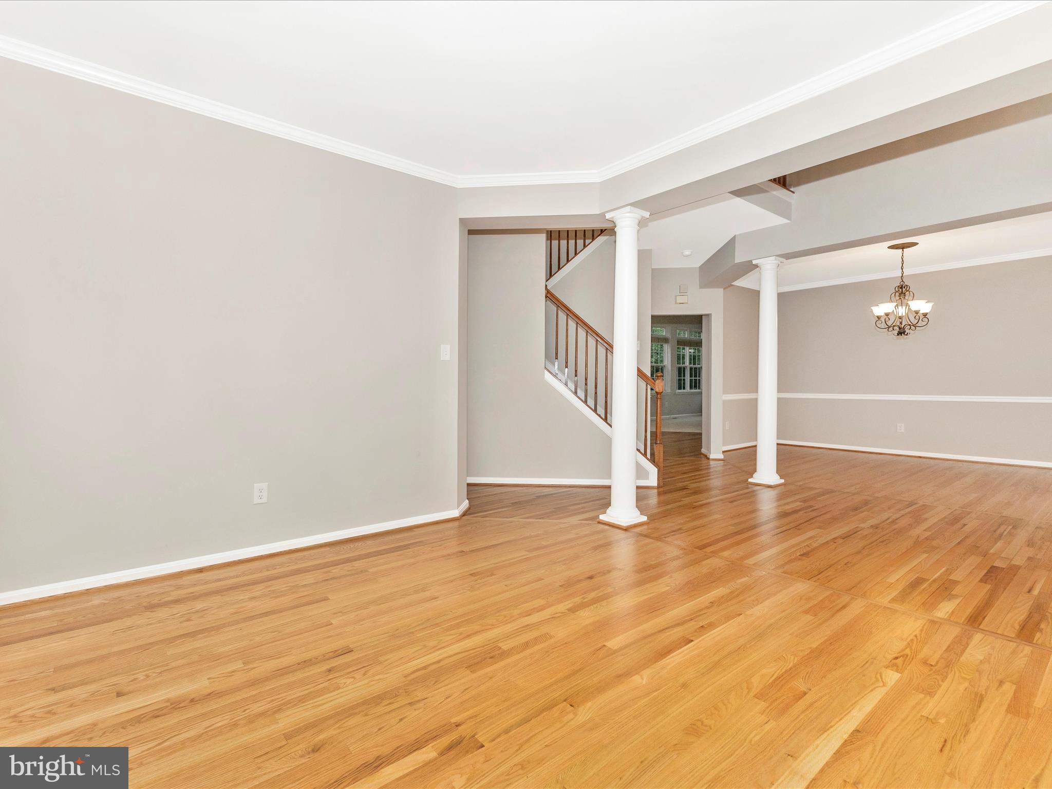 13206 MANOR SOUTH DRIVE