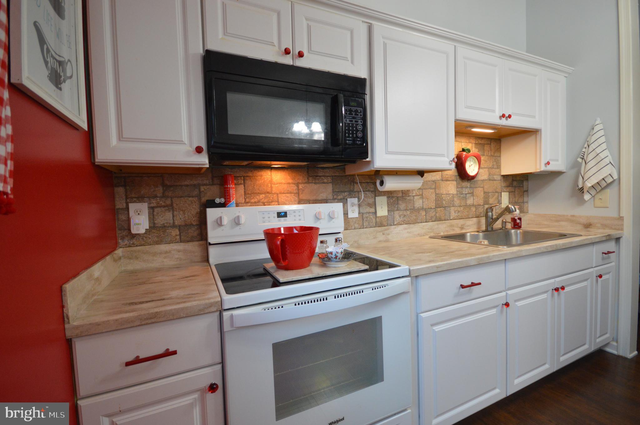 INWOOD MEADOWS - Residential