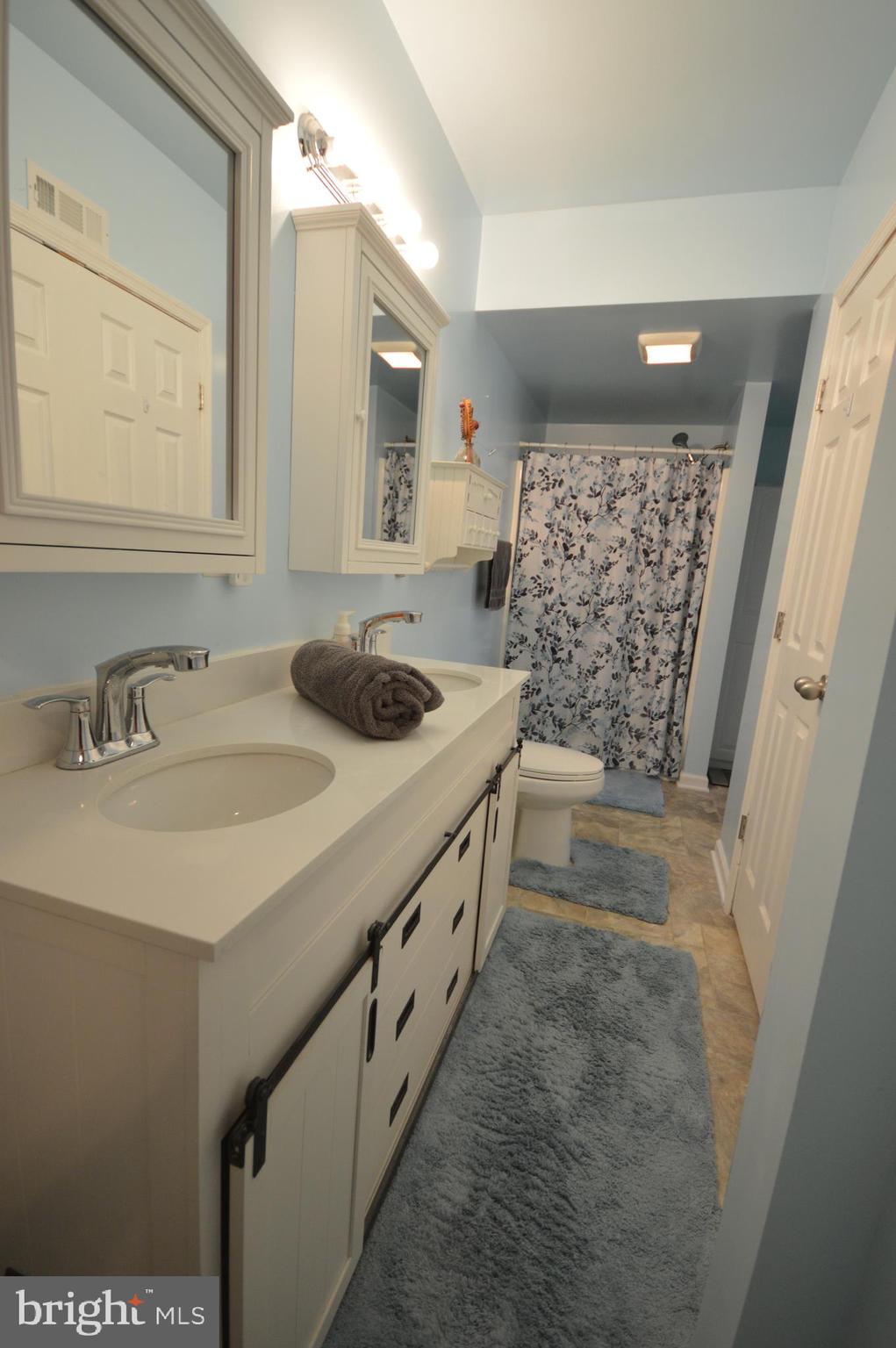 INWOOD MEADOWS - Residential