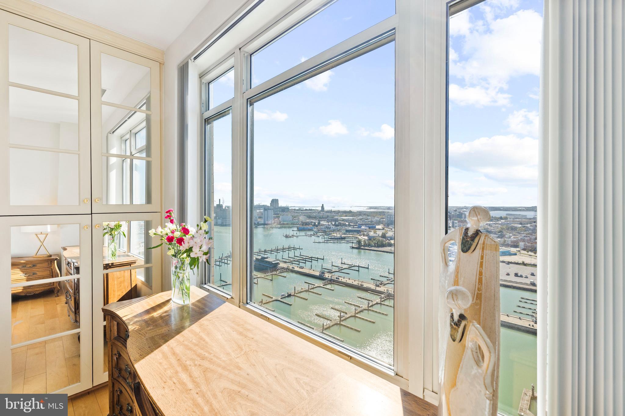 HARBORVIEW TOWERS - Residential