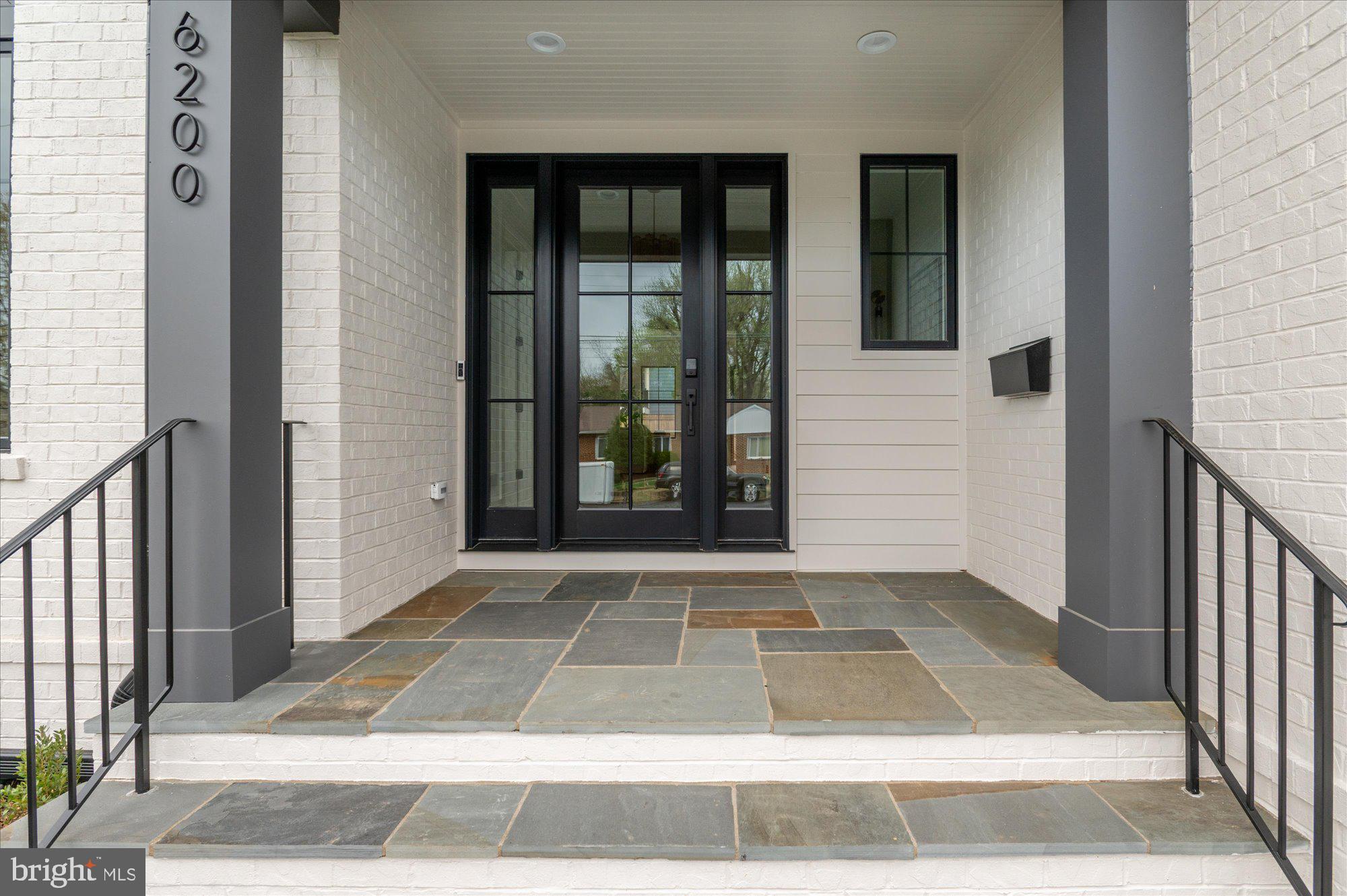 YORKTOWN - Residential