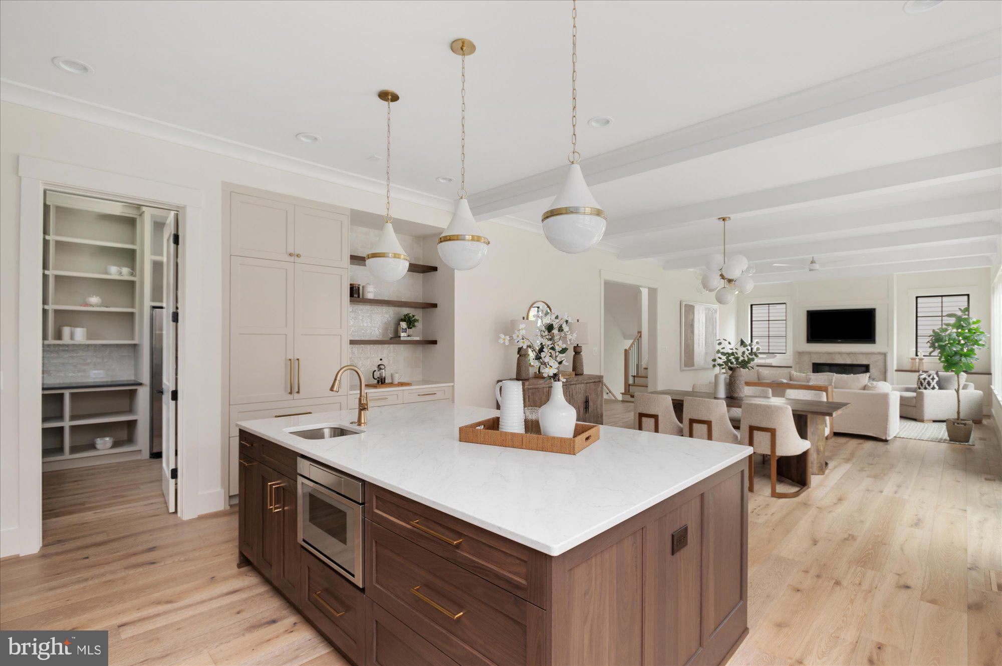 YORKTOWN - Residential