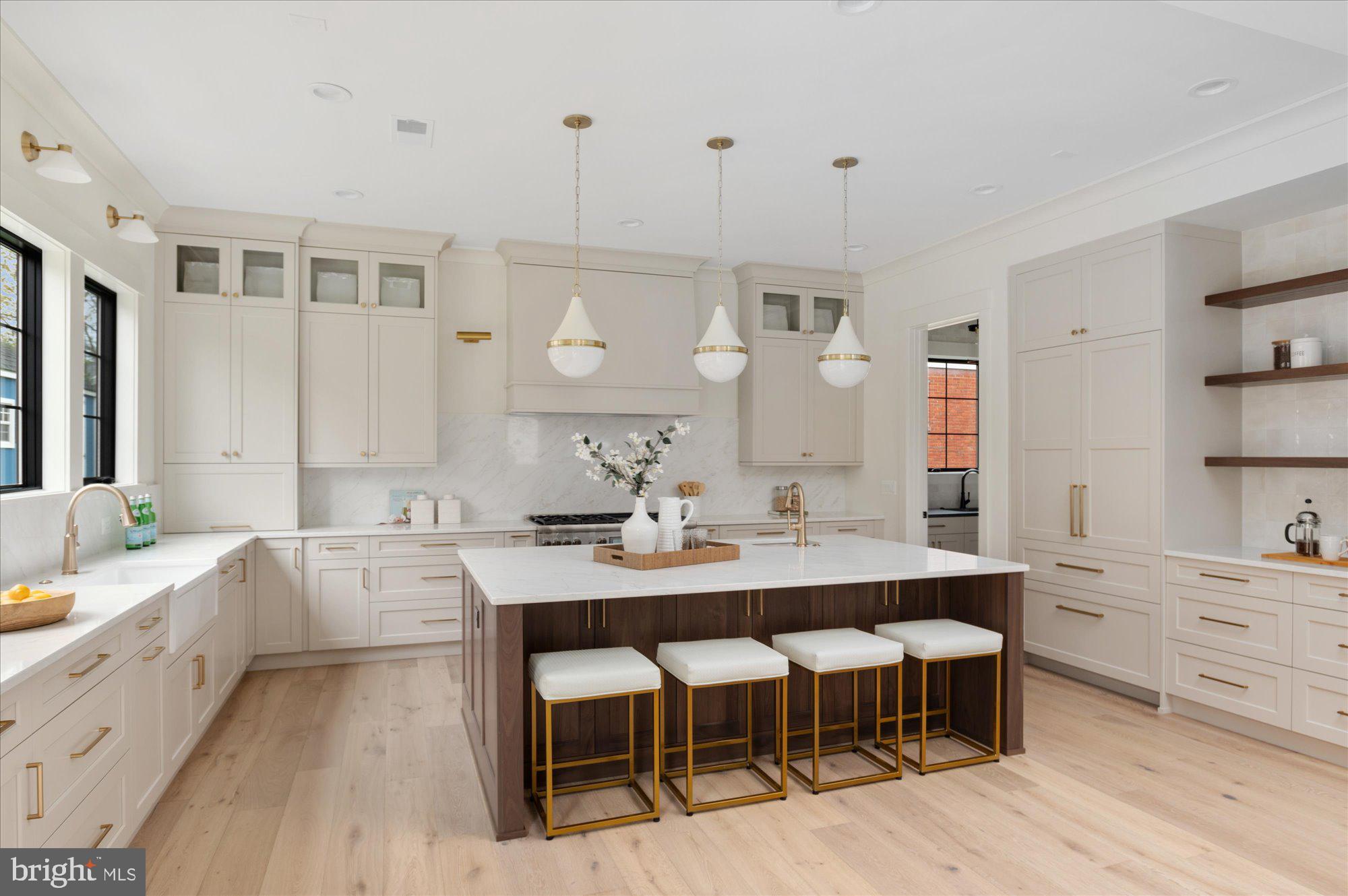 YORKTOWN - Residential