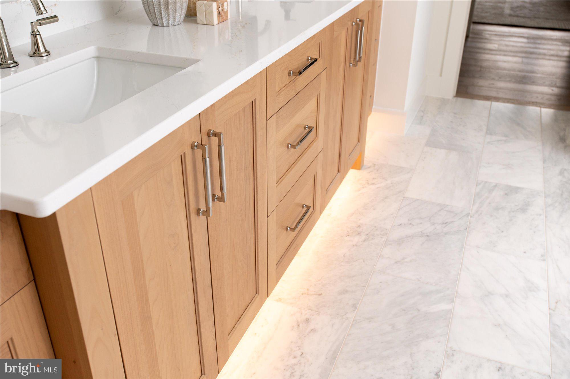 YORKTOWN - Residential