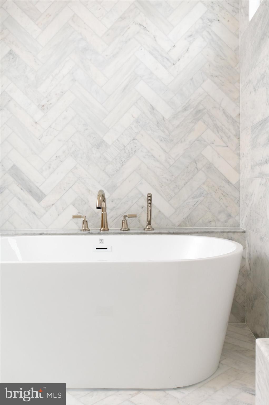 YORKTOWN - Residential