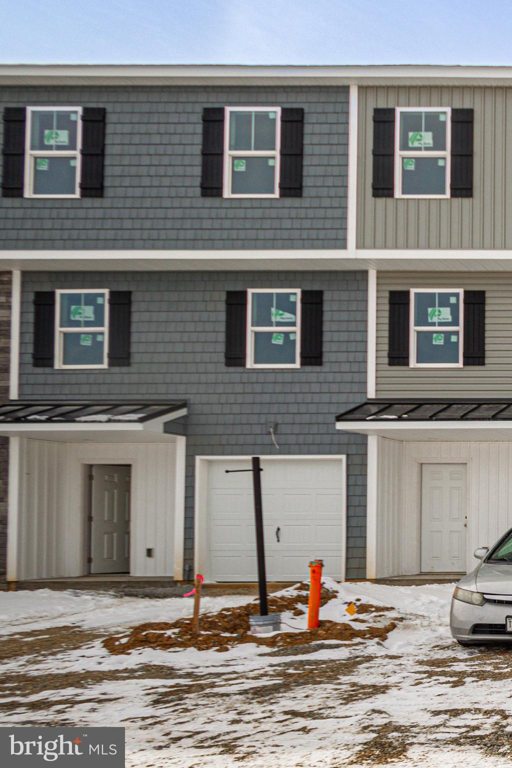 5 LANDING PLACE 5 - MODEL