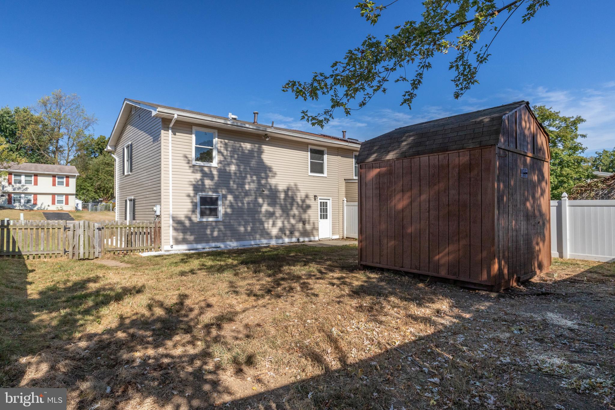 MAPLE RIDGE - Residential