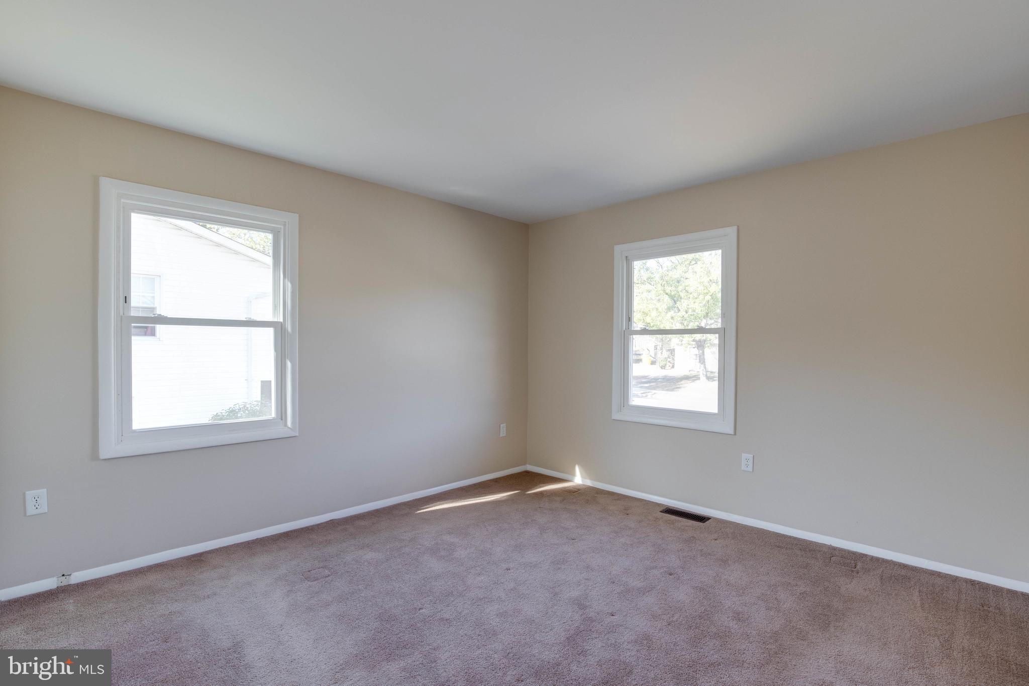 MAPLE RIDGE - Residential