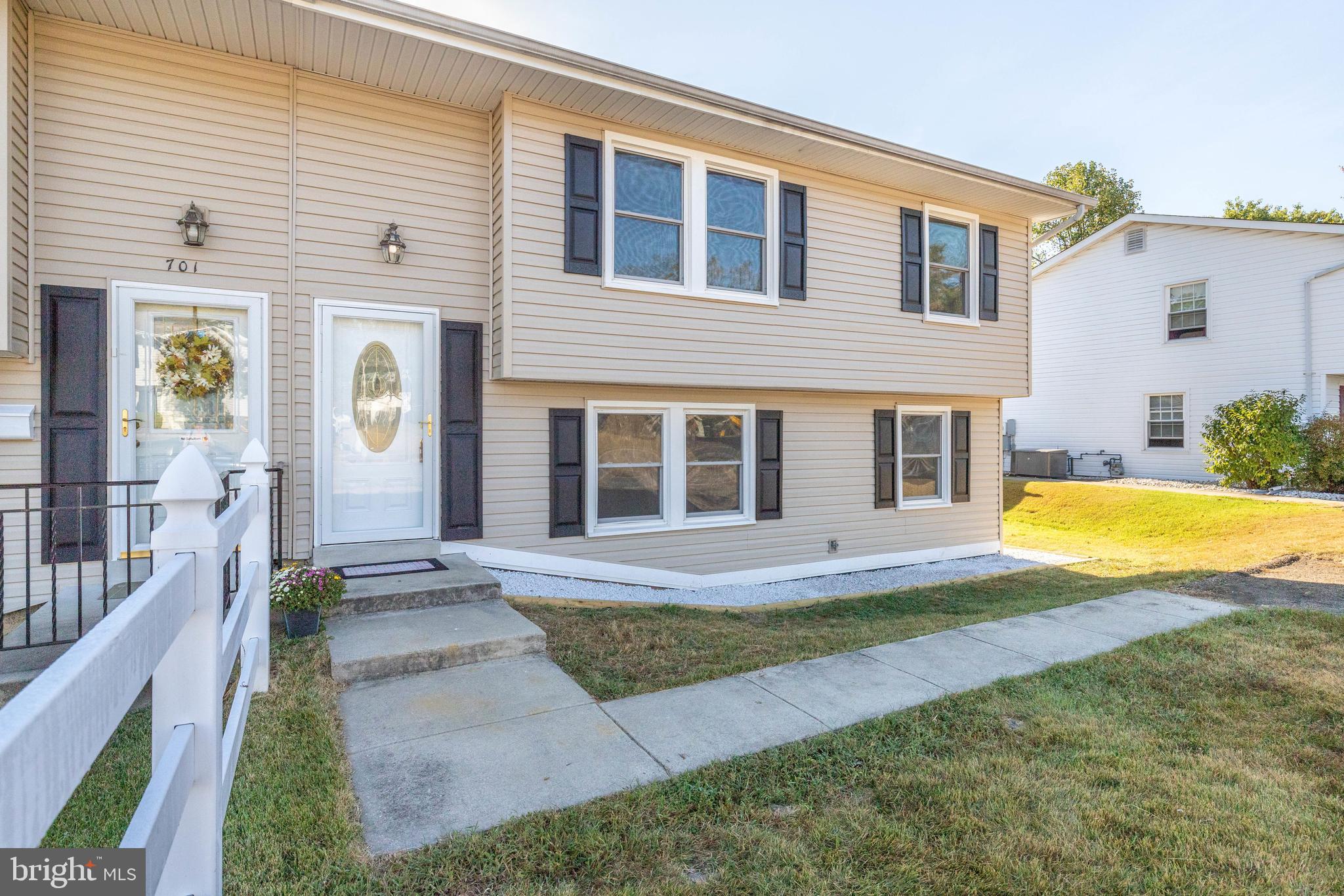 MAPLE RIDGE - Residential