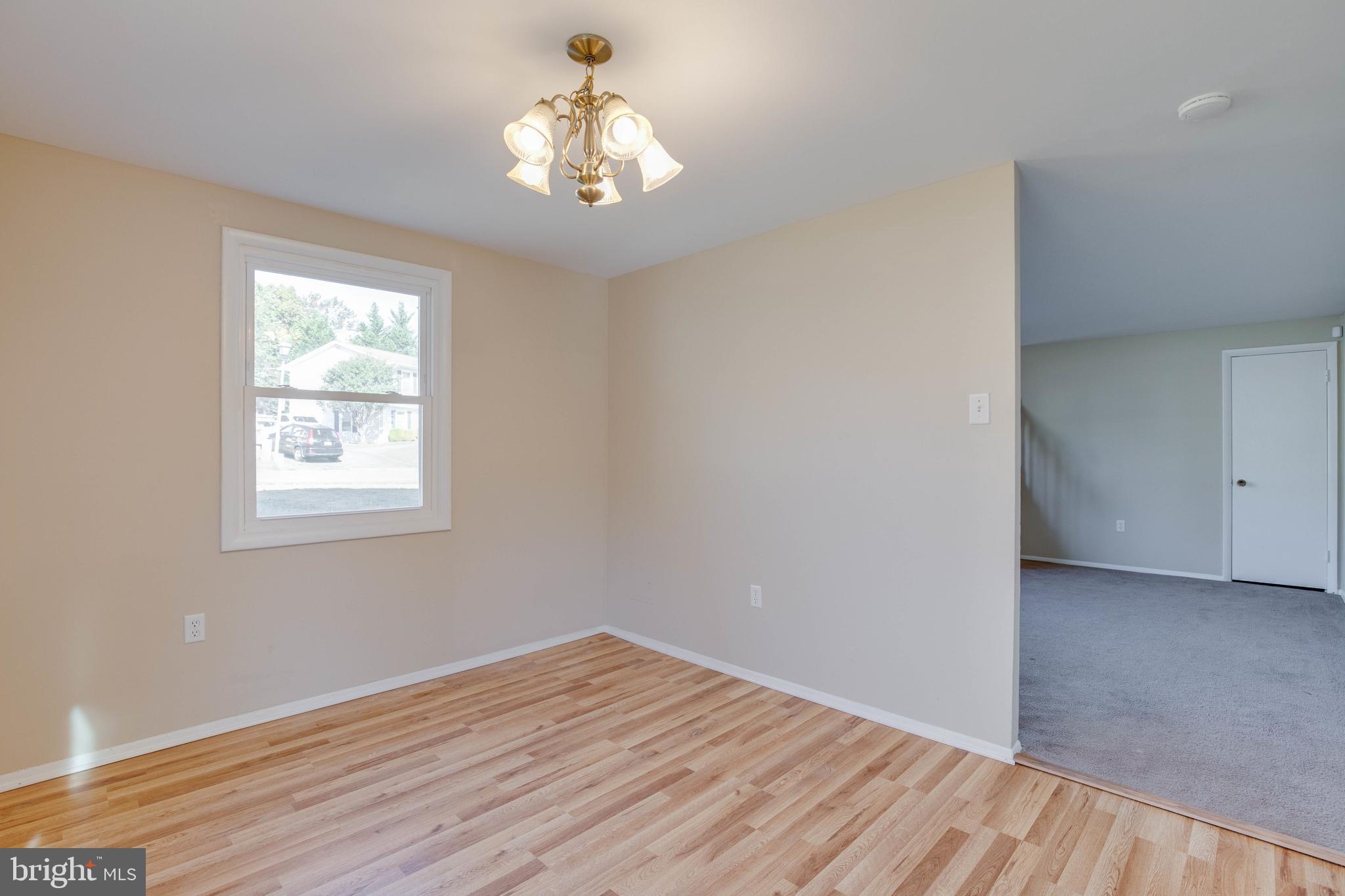 MAPLE RIDGE - Residential