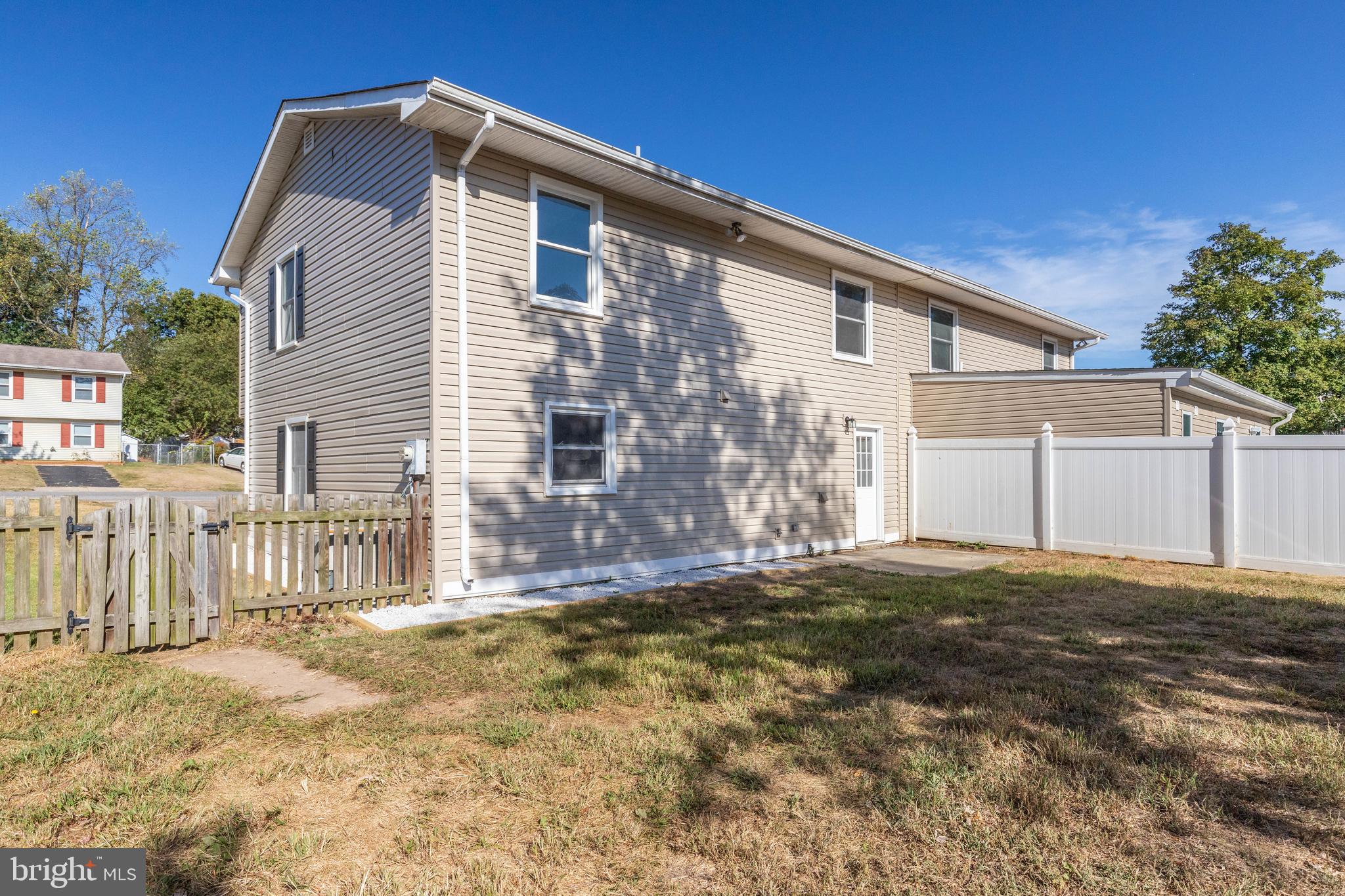 MAPLE RIDGE - Residential