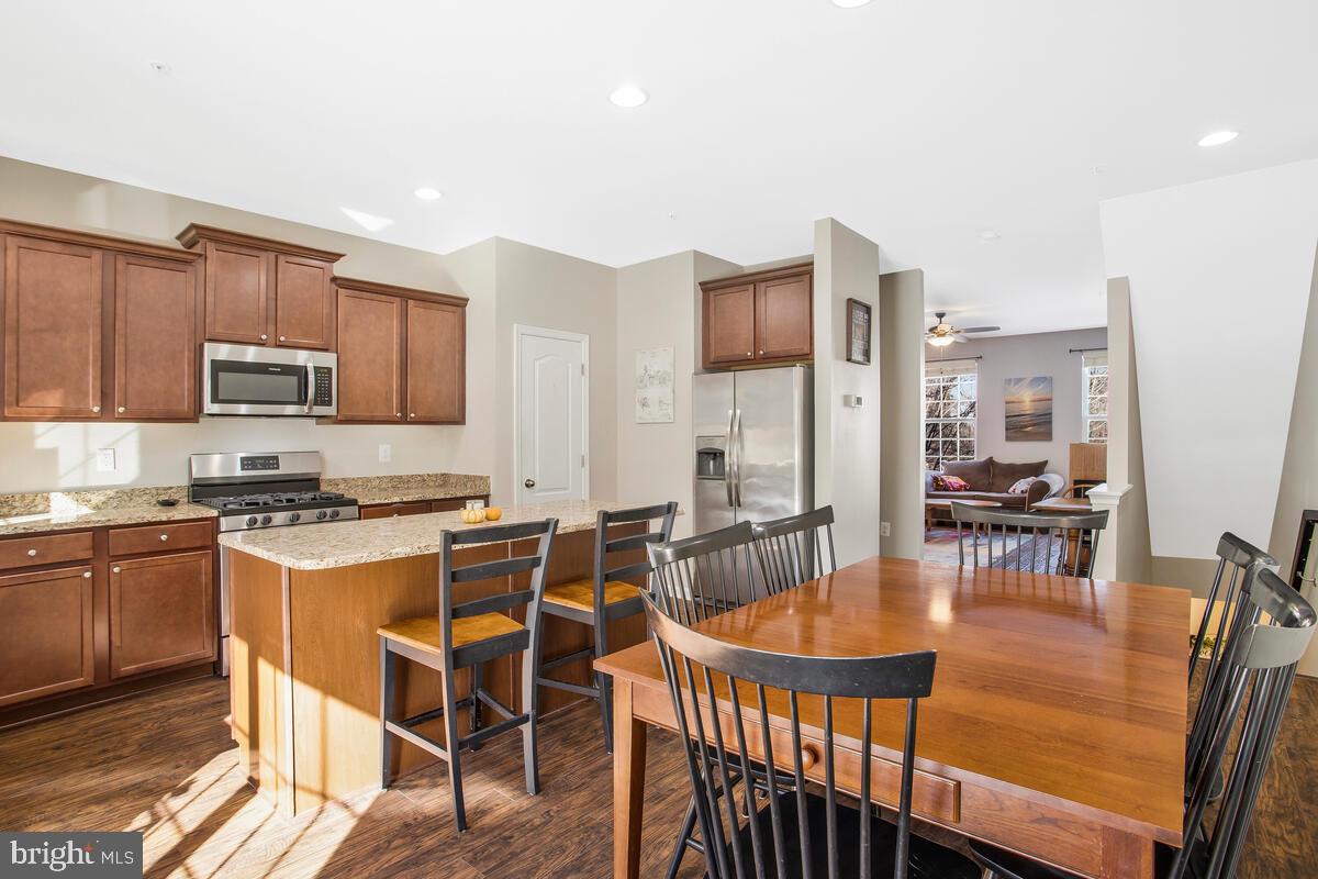 THE POINTE AT TANYARD SPRINGS - Residential